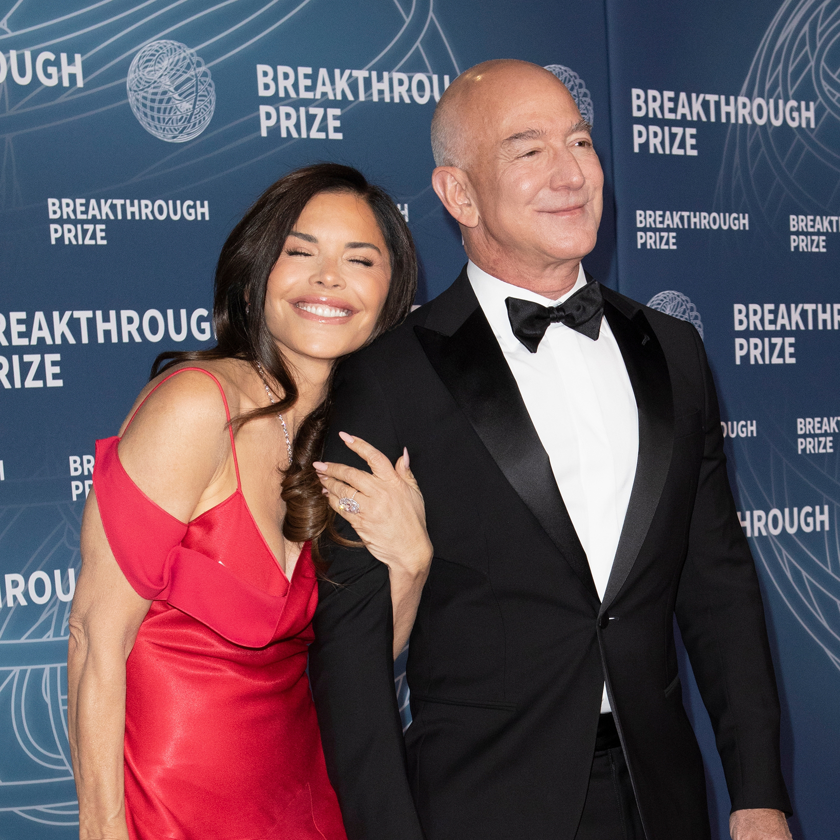 ジェフ・ベゾスとローレン・サンチェス、METガラへの驚異的な出資額が明らかに。