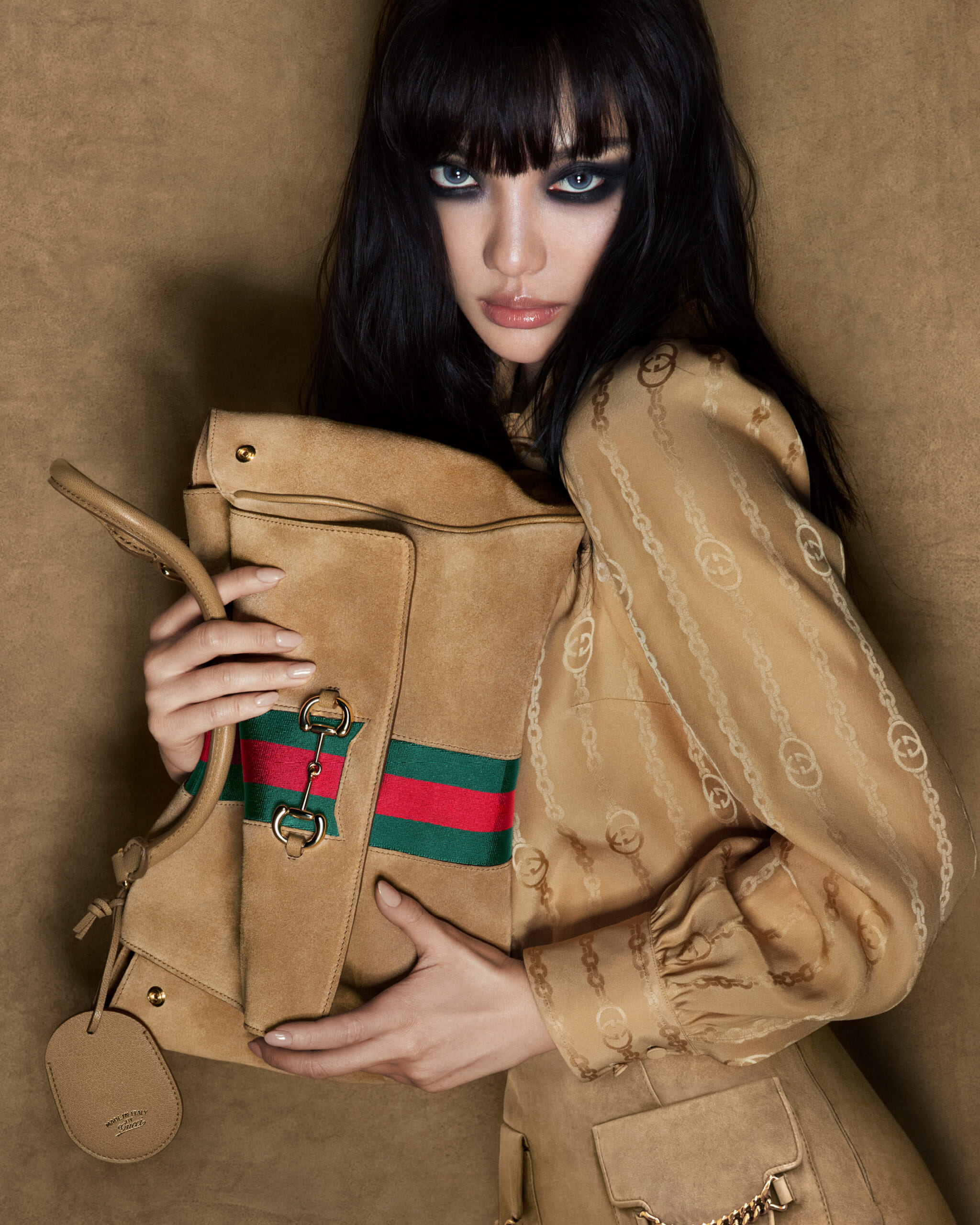 OFFICIAL CROP_00020_GU_006_F16 2 | madameFIGARO.jp(フィガロジャポン)