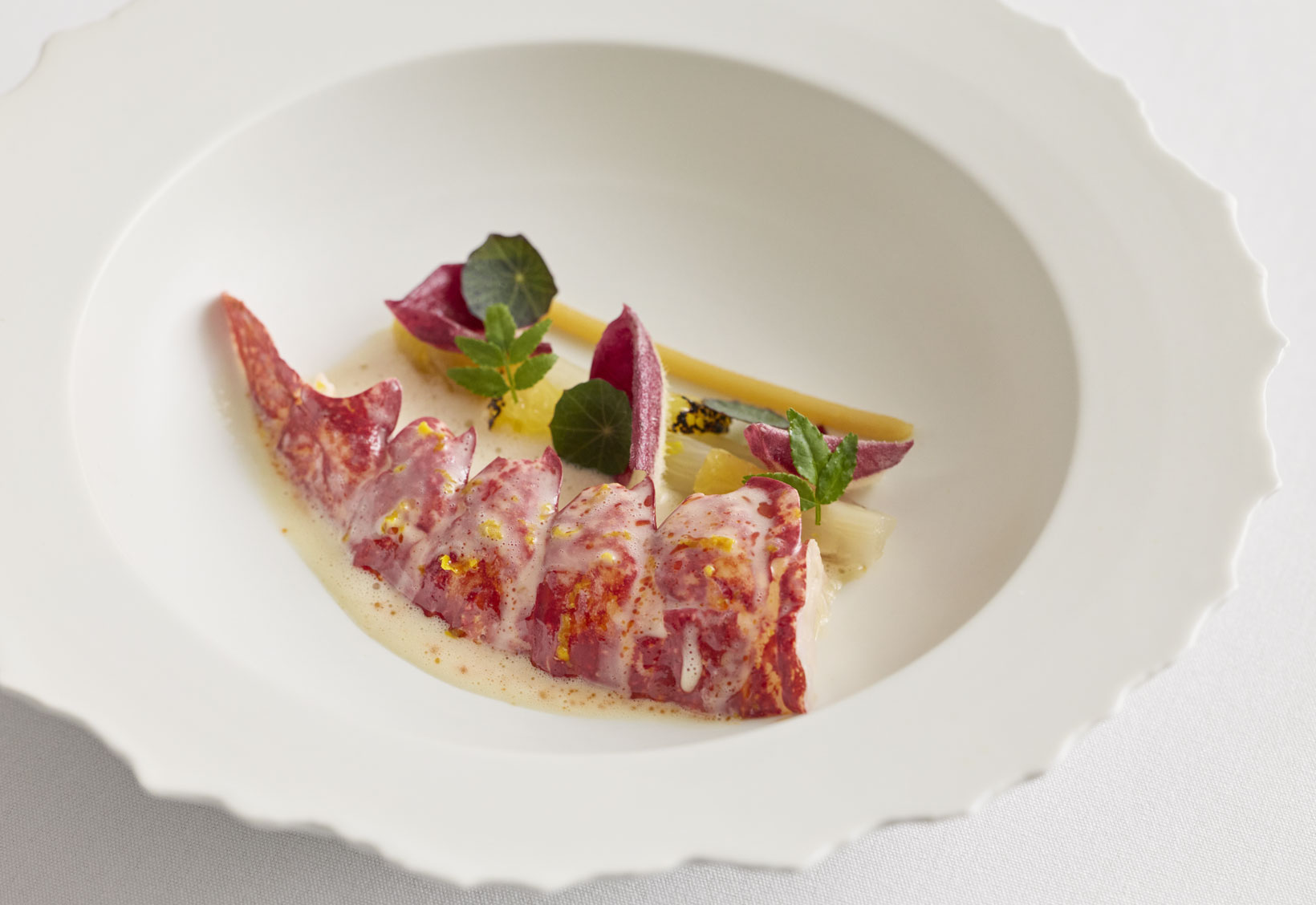 singapore-fine-dining-02-20260526 | madameFIGARO.jp(フィガロジャポン)