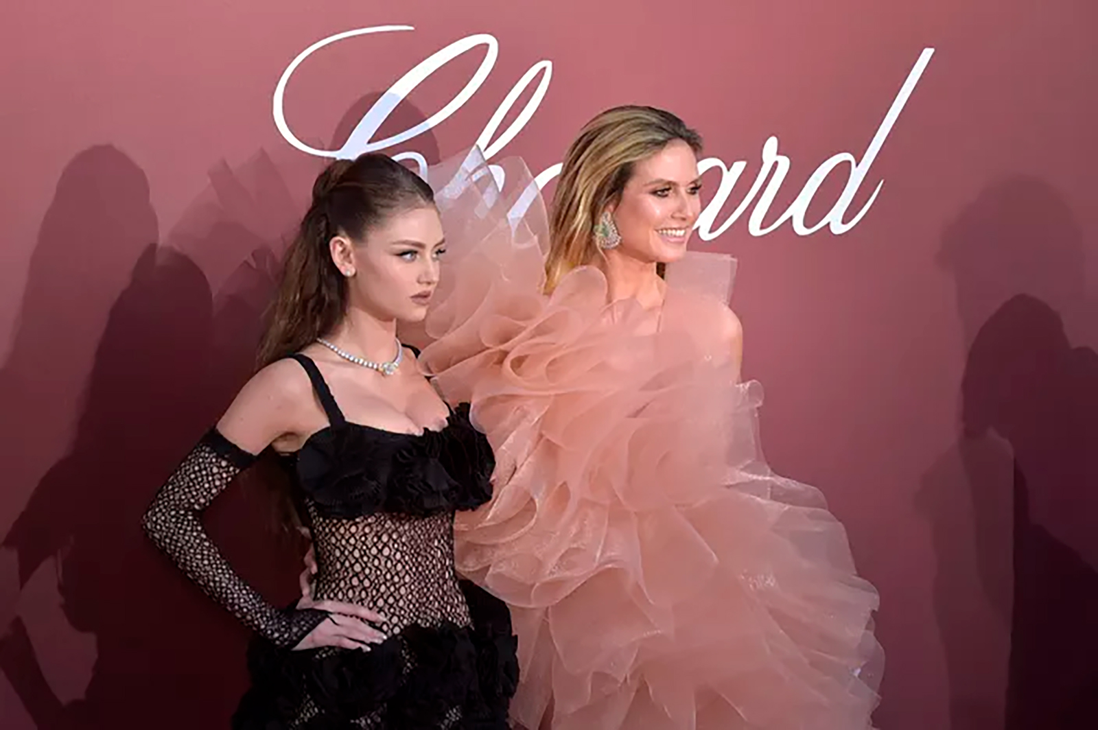 レニ・オルミ・クルムと母ハイディ・クルム