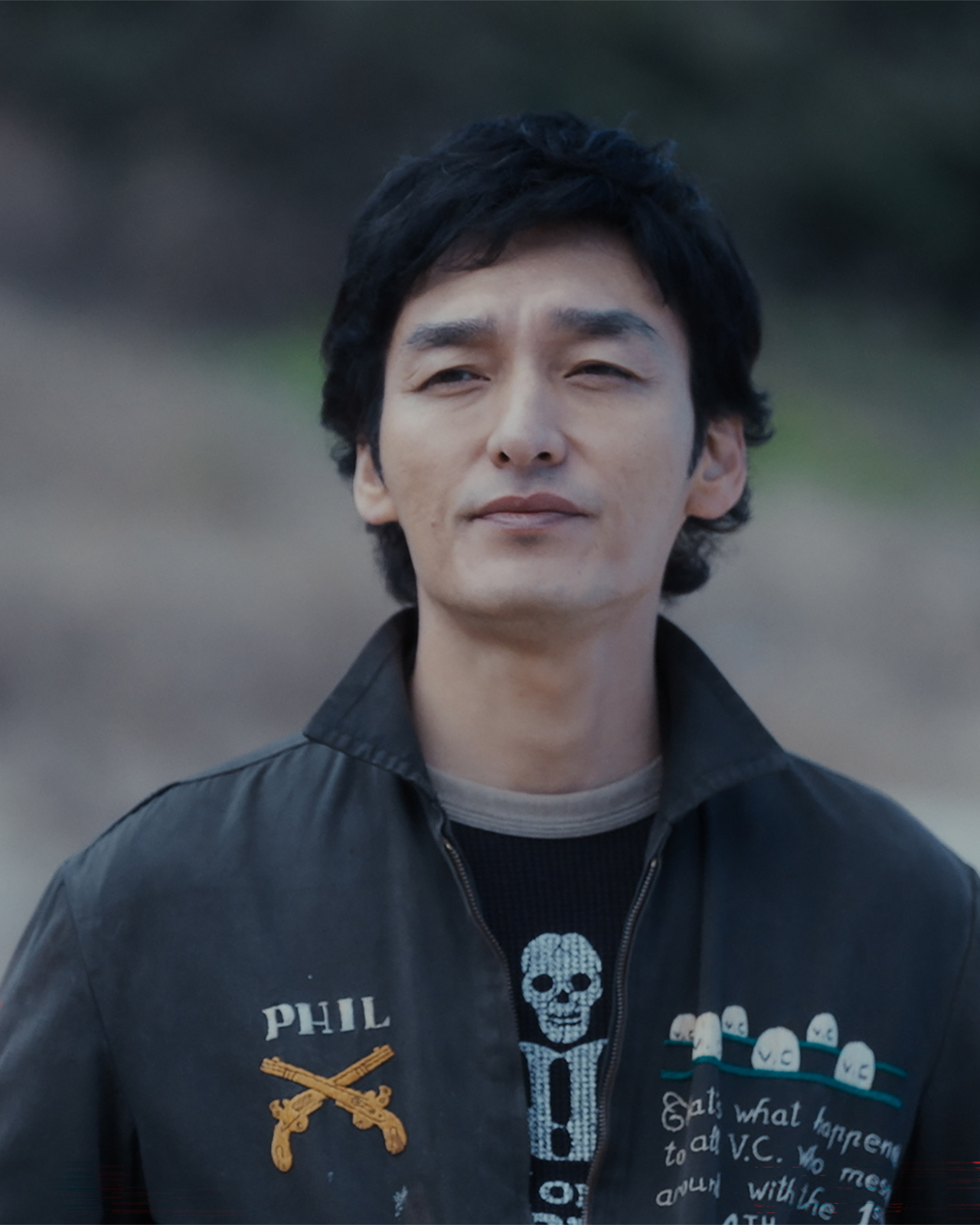 「いちばん緊張する共演者は吾郎さんと慎吾ちゃん」草彅剛、映画『バナ穴 BANA_ANA』で再確認した3人の関係性。