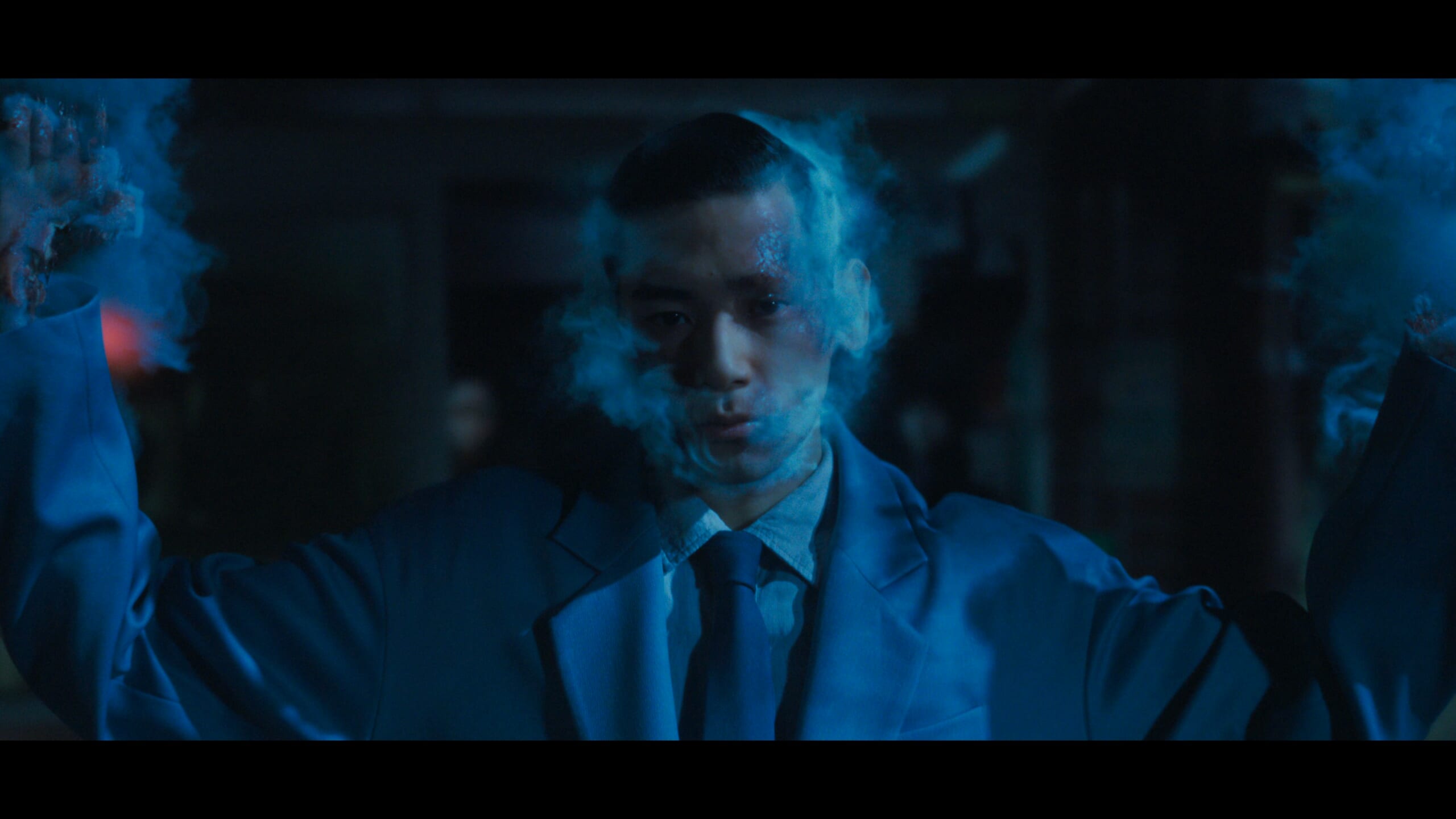 260630-the-human-vaper-03 | madameFIGARO.jp(フィガロジャポン)