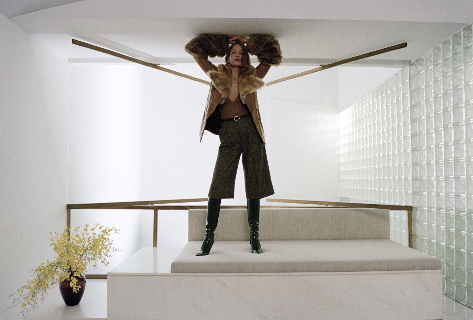 SAINT LAURENT_TALIA-CHETRIT_FALL26-PT2_09_HR | madameFIGARO.jp(フィガロジャポン)