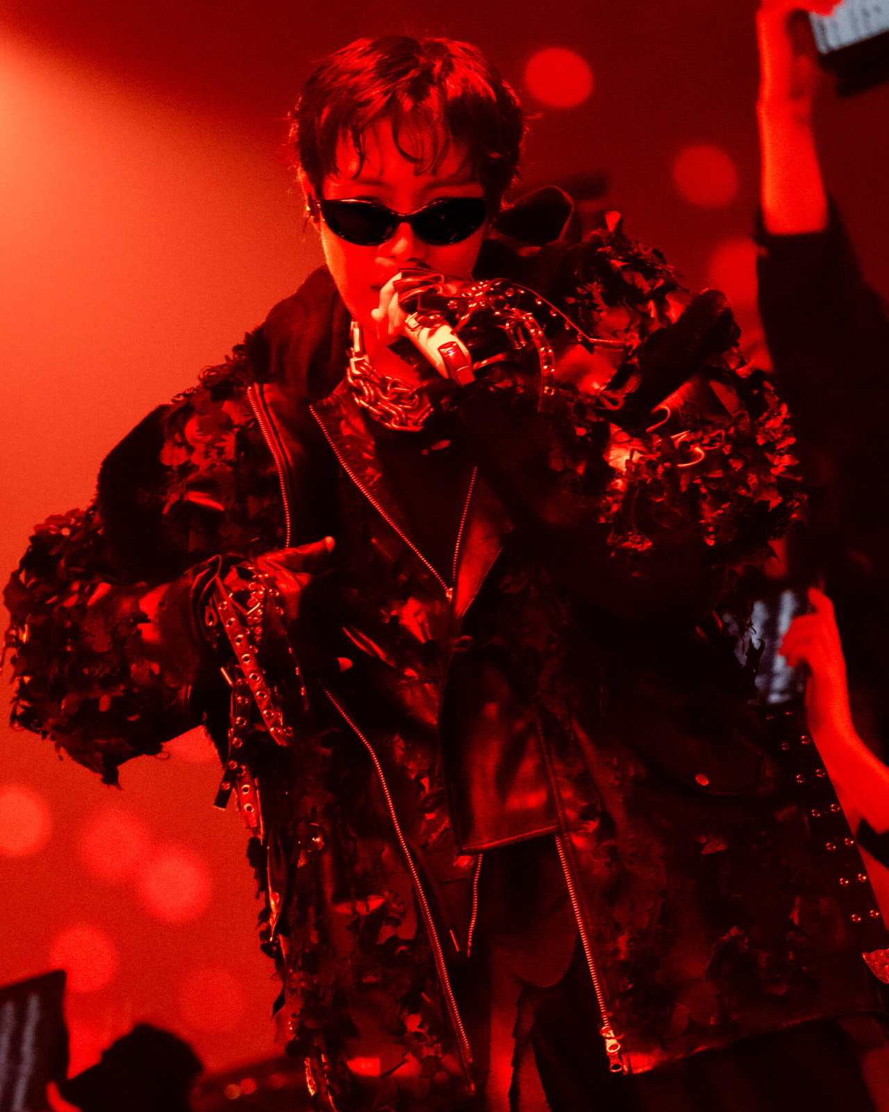 bts-jhope-11 | madameFIGARO.jp(フィガロジャポン)