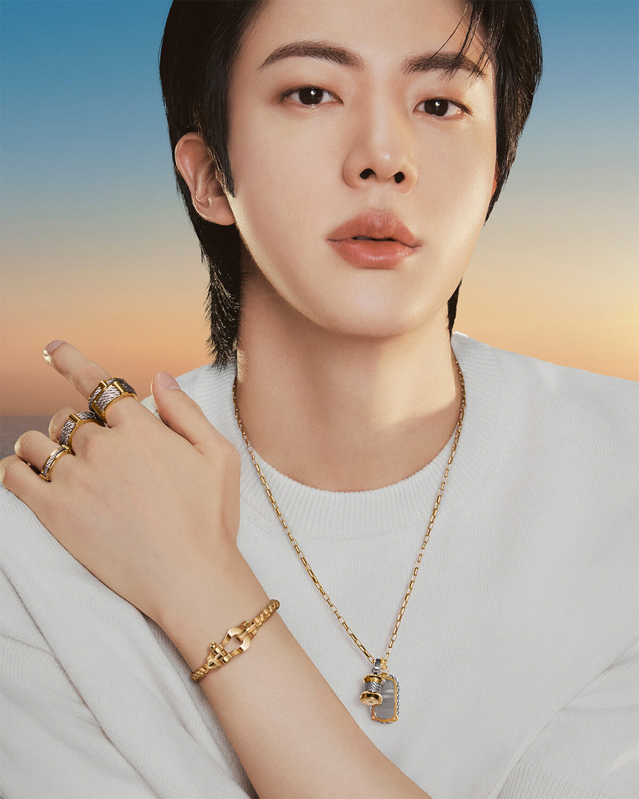 bts-jin-10 | madameFIGARO.jp(フィガロジャポン)