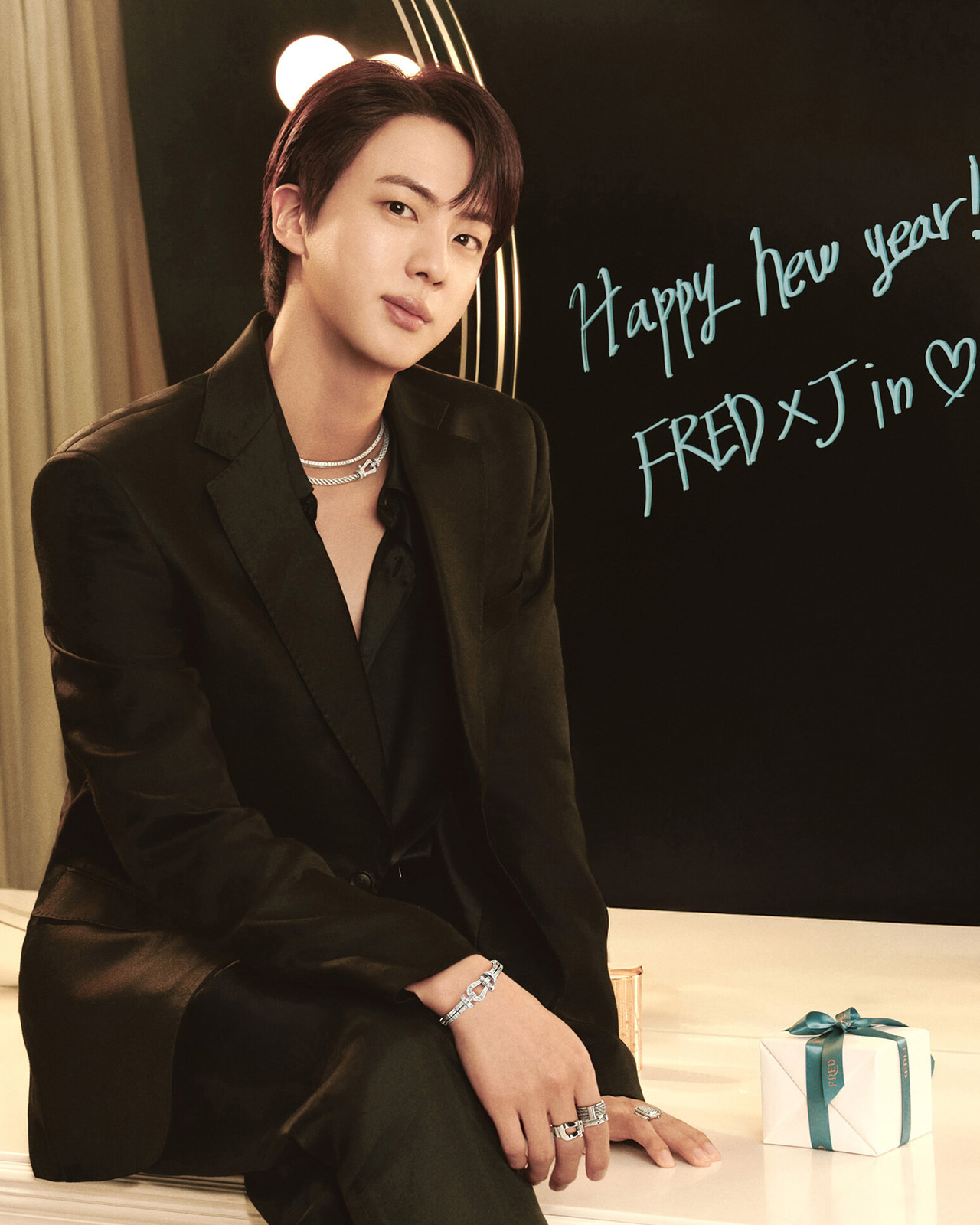 bts-jin-2 | madameFIGARO.jp(フィガロジャポン)