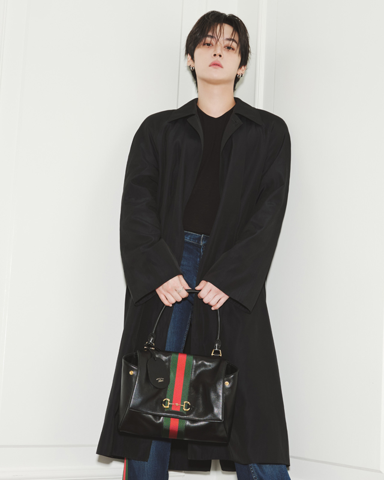 【Stray Kids リノ、M!LK 佐野勇斗ら】グッチ新作「パパラッツォ」バッグを着用！  豪華セレブのスナップをチェック。