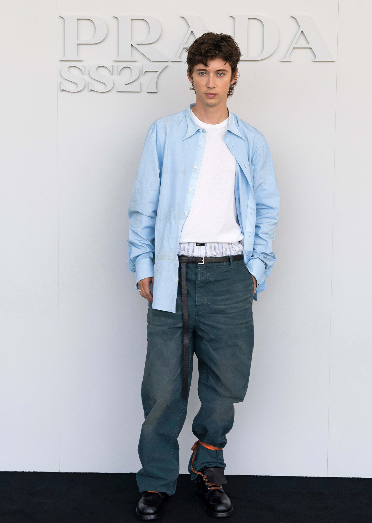 prada-menswear-ss27-4 | madameFIGARO.jp(フィガロジャポン)