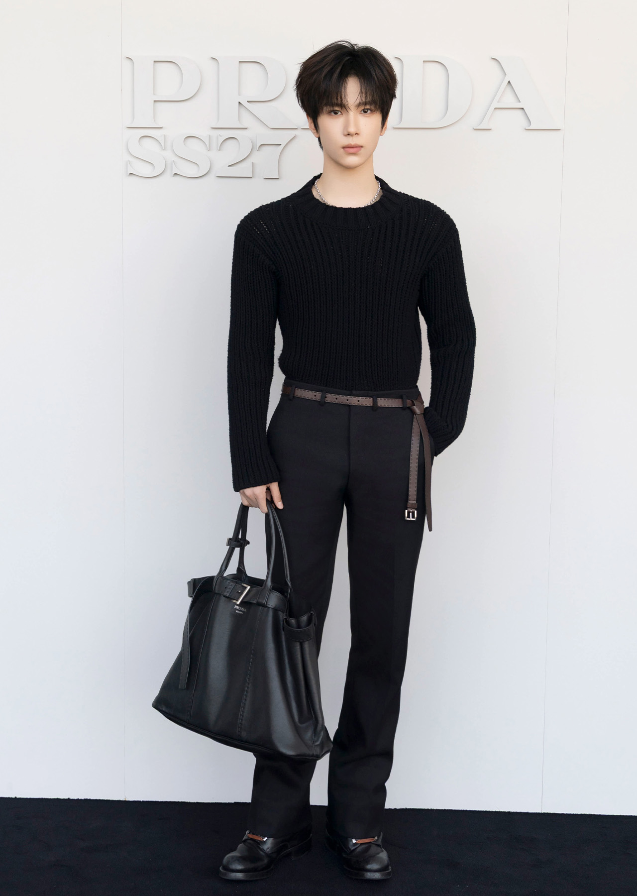 prada-menswear-ss27-7 | madameFIGARO.jp(フィガロジャポン)