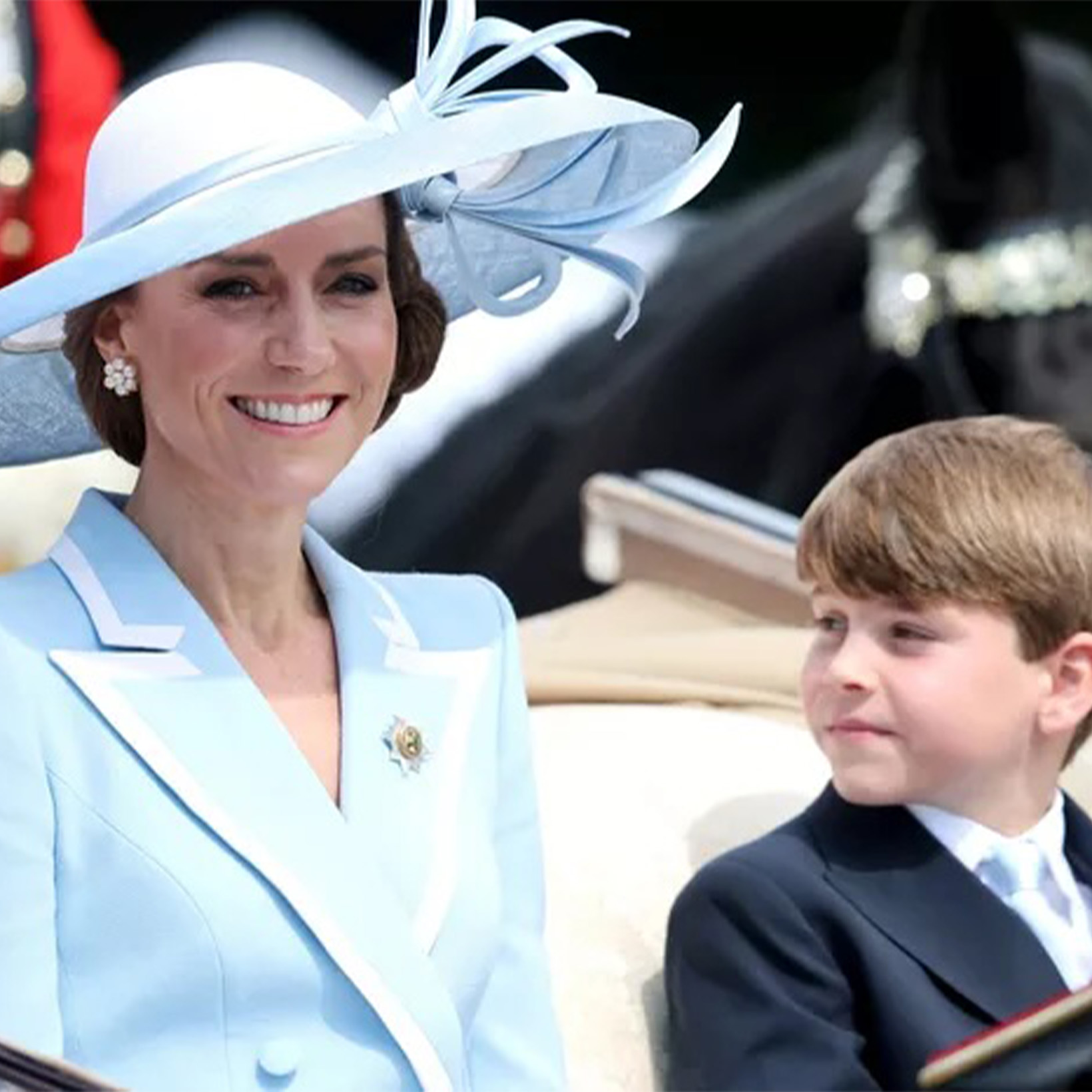 ルイ王子、珍しく真剣な表情に注目集まる。英国王室がトゥルーピング・ザ・カラーに集結。