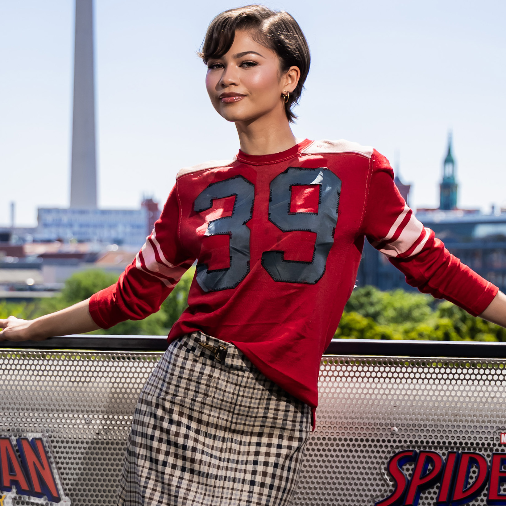 ゼンデイヤ『スパイダー：ブランド・ニュー・デイ』のプロモーションにコーチを纏って登場。