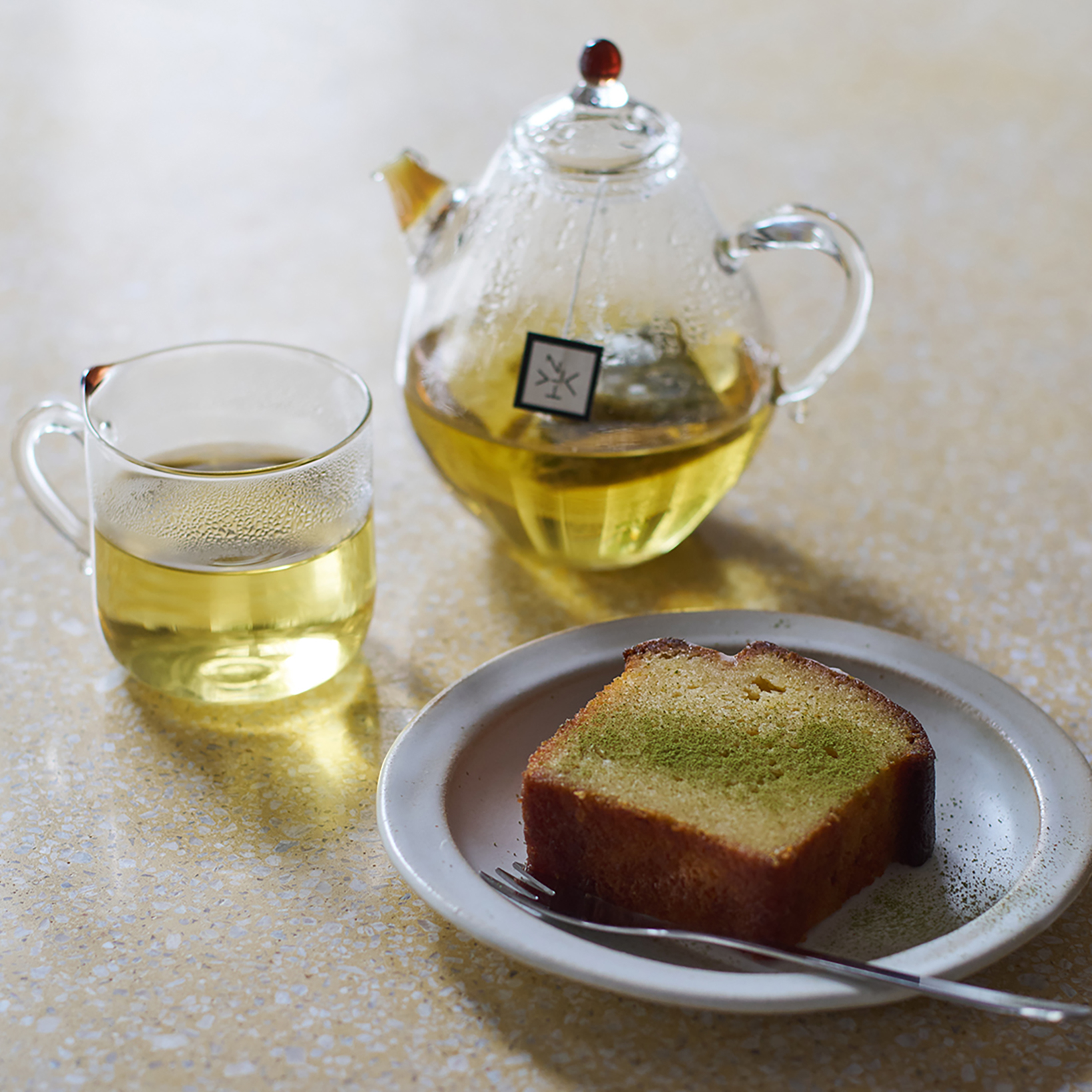 日本橋・兜町に新店！ 漢方発想のカフェTYNKで、おいしく整うお茶やケーキと手土産を。