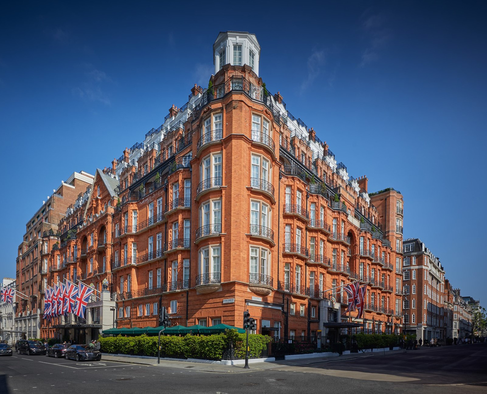 20260714-london-hotel-luxury-lunch-meal-deal-2 | madameFIGARO.jp(フィガロジャポン)