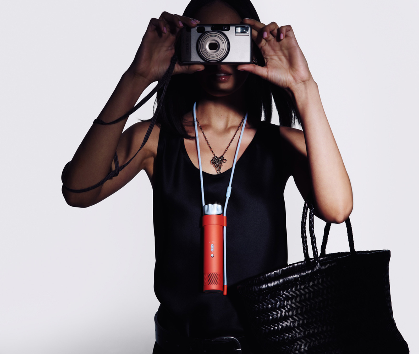 260702-dyson-01 | madameFIGARO.jp(フィガロジャポン)