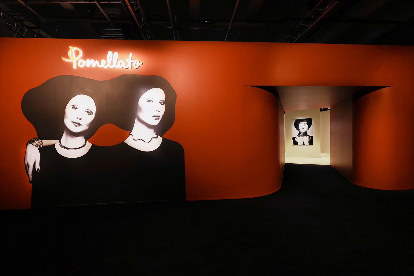 Pomellato Le Joailler Révolutionnaire Exhibition - Empty Spaces | madameFIGARO.jp(フィガロジャポン)