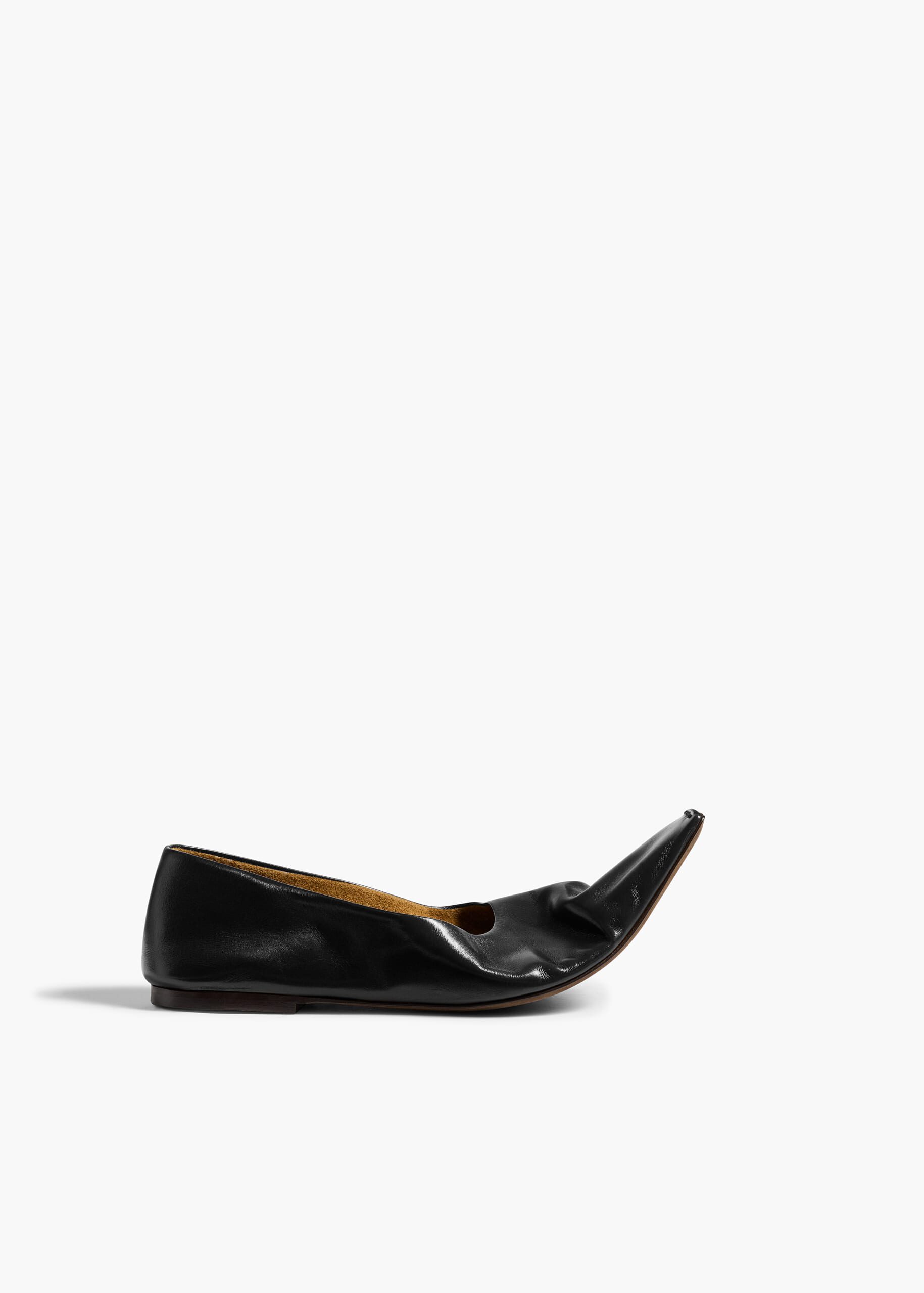 MARLENE PUMP | madameFIGARO.jp(フィガロジャポン)