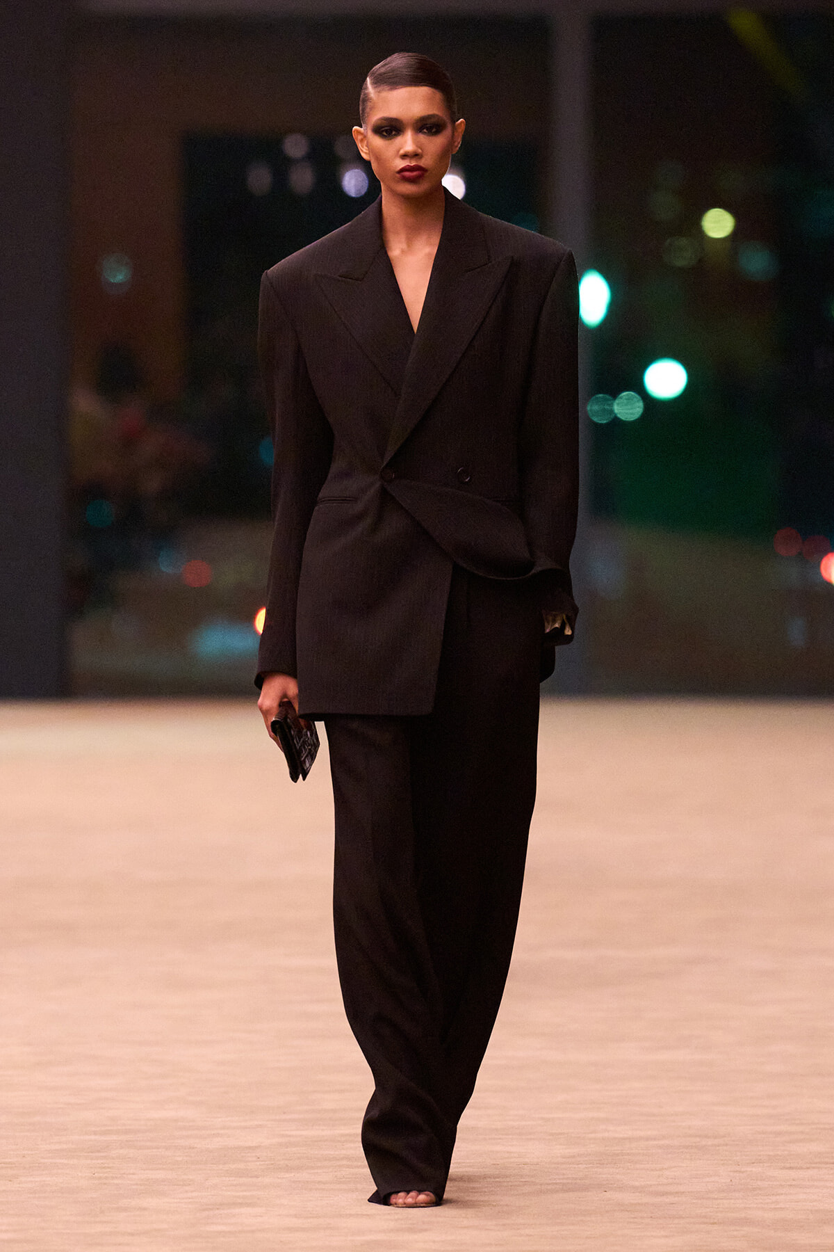 サンローラン – 2026/27年 秋冬コレクション | madameFIGARO.jp