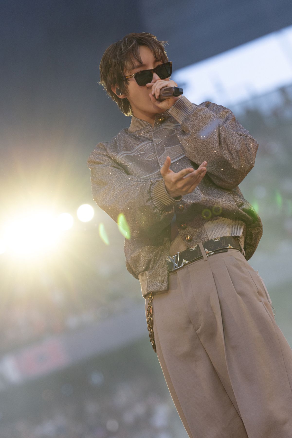 louisvuitton-jhope-4 | madameFIGARO.jp(フィガロジャポン)