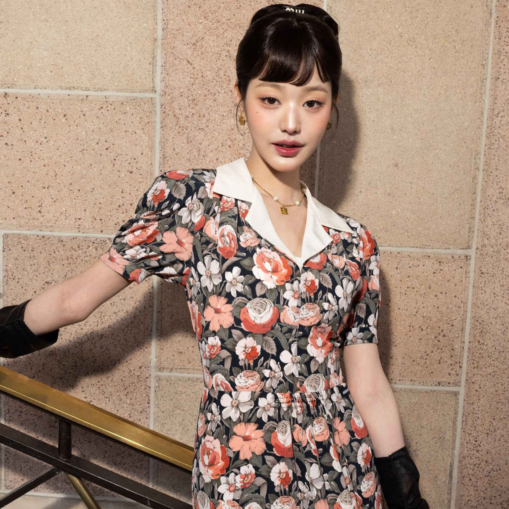 IVE ウォニョン、ミュウミュウを纏って魅せる愛らしい瞬間。【今週のK-Fashion】