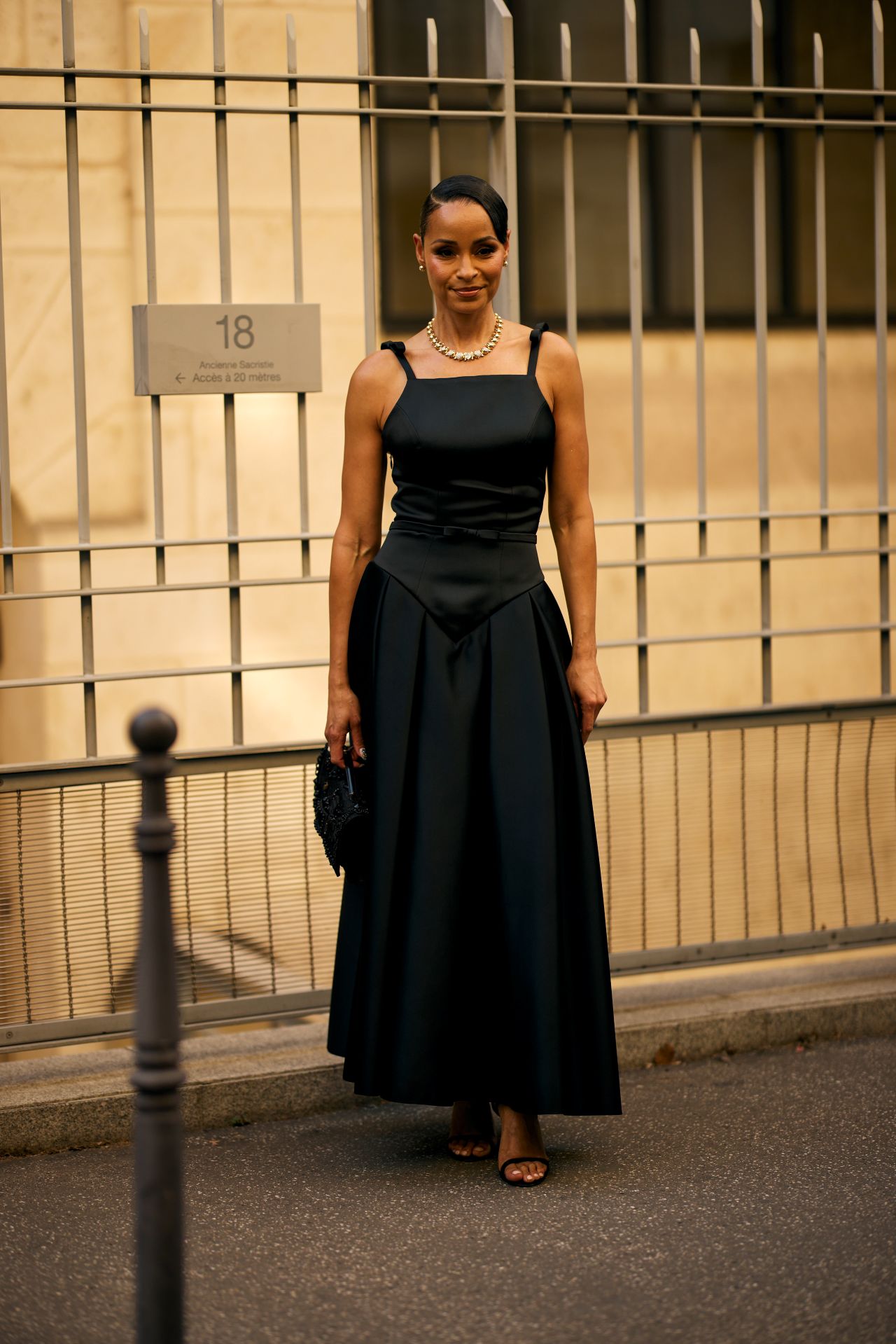 paris-chic-tanktop-3 | madameFIGARO.jp(フィガロジャポン)