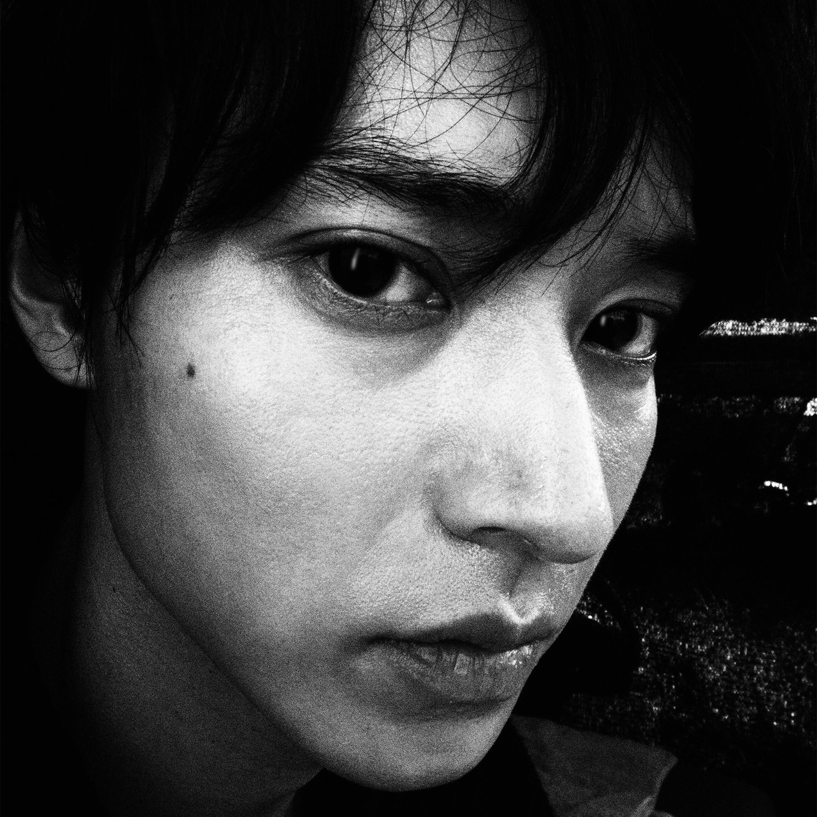 齊藤工による山﨑賢人、美を隠して野生を表現。