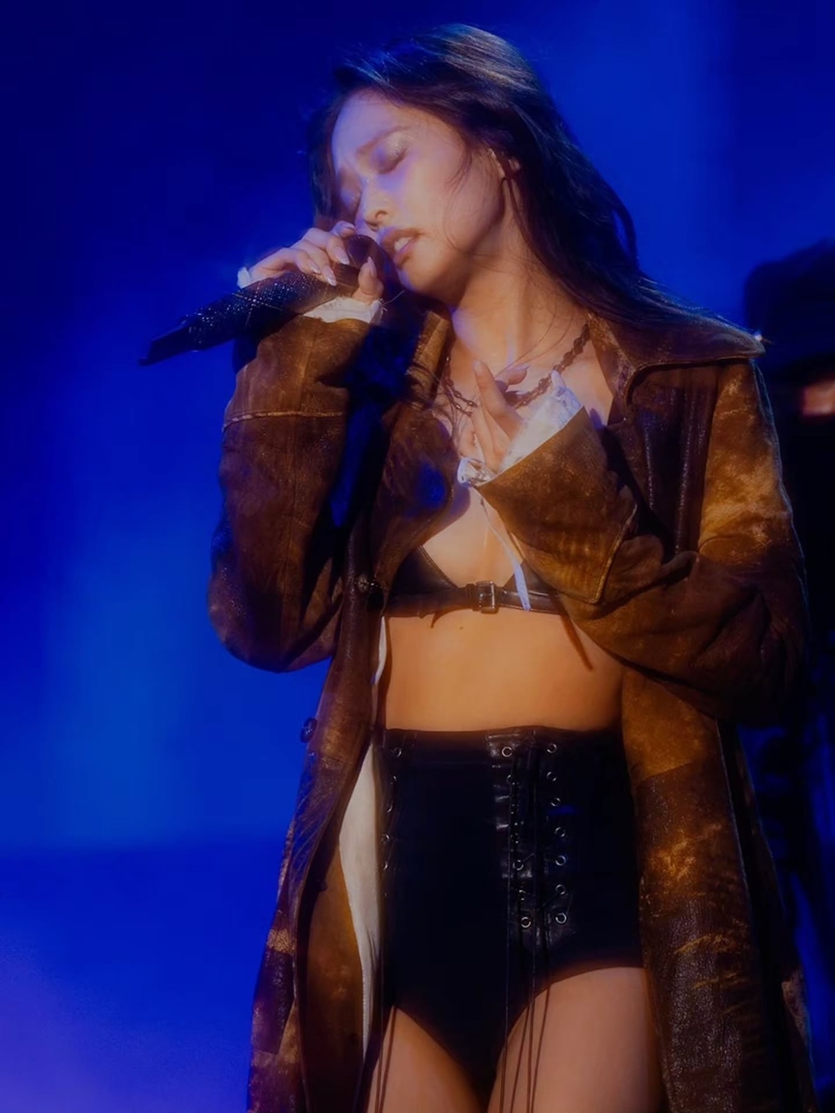jennie-anndemeulemeester-13 | madameFIGARO.jp(フィガロジャポン)