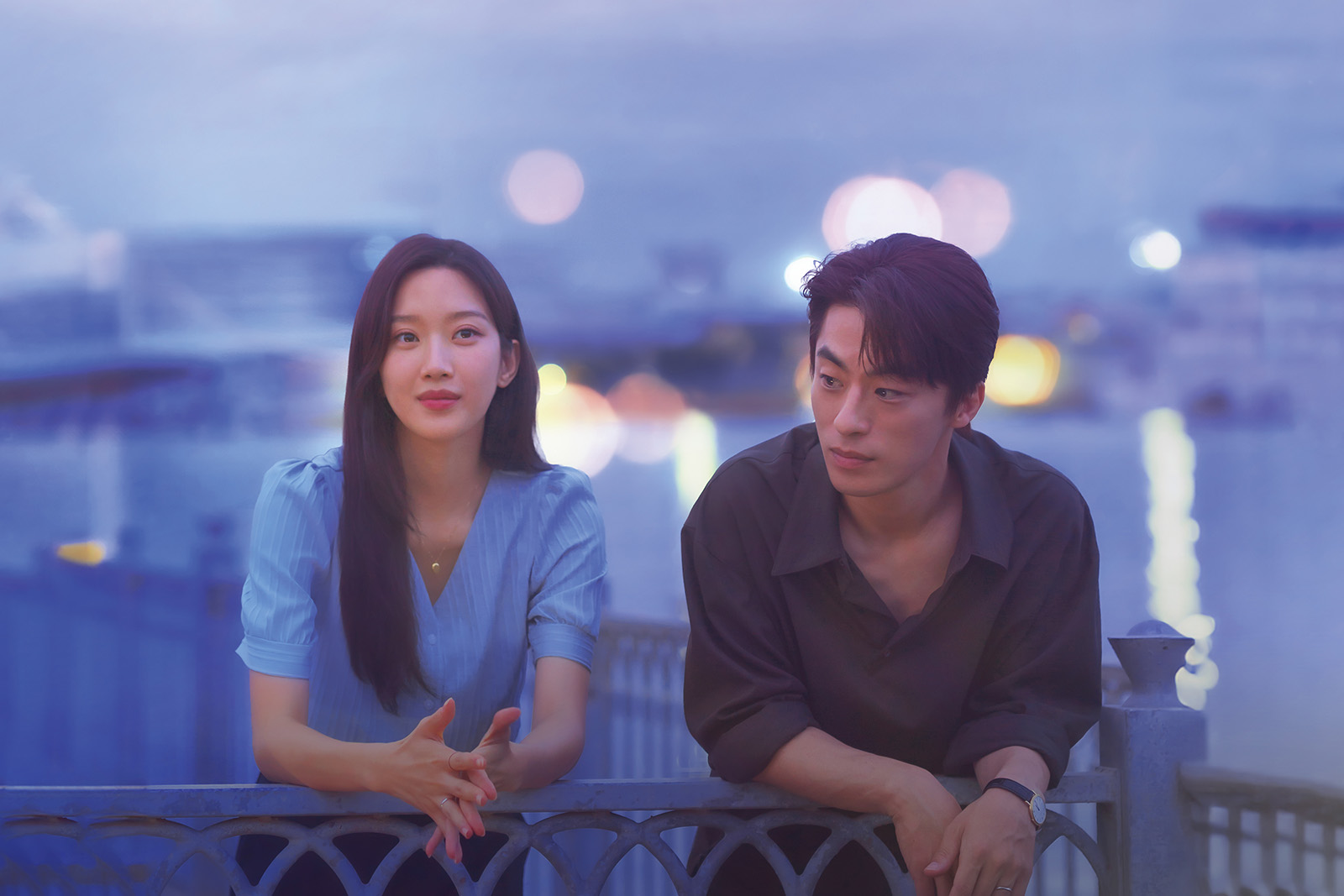 憧れの恋を纏うなら。『サヨナラの引力』●監督／キム・ドヨン　●2025年、韓国映画　●115分　●配給／日活、KDDI　●公開中
© 2025 KC VENTURES CO., LTD AND K WAVE MEDIA LTD ALL RIGHTS RESERVED.