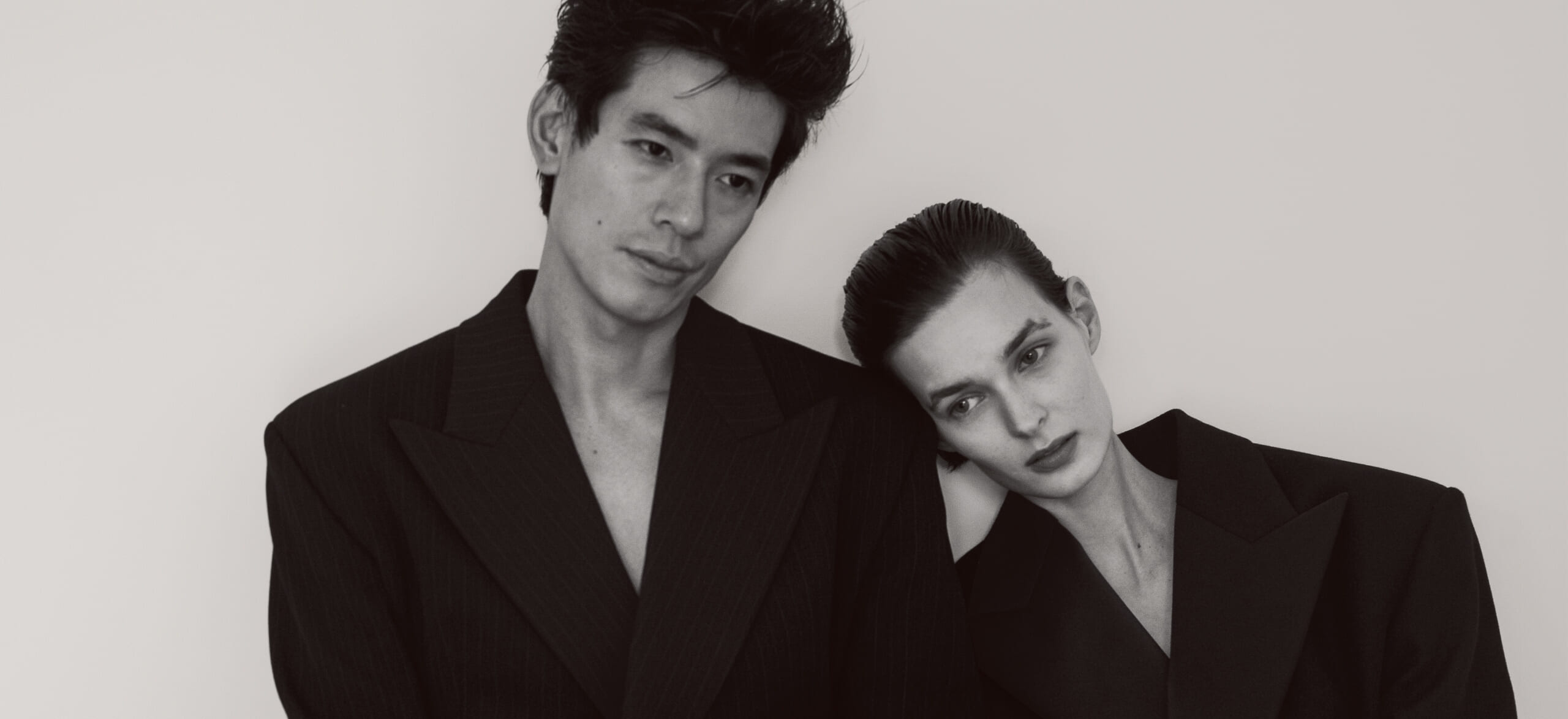 俳優の中島歩が表現する、大人のロマンス。