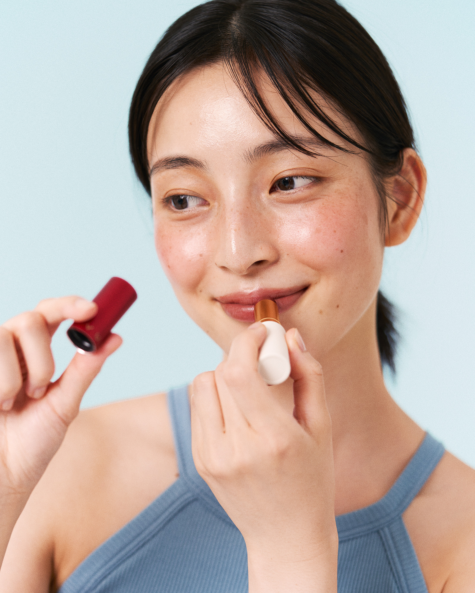260914-yul-klara-blanc-01 | madameFIGARO.jp(フィガロジャポン)
