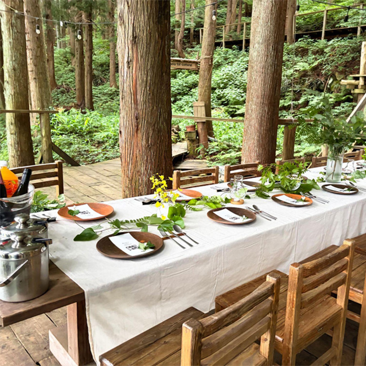【10月17日開催】野沢温泉の森に出現する一夜限りのレストラン「mont HARVEST LONG TABLE」をお見逃しなく。