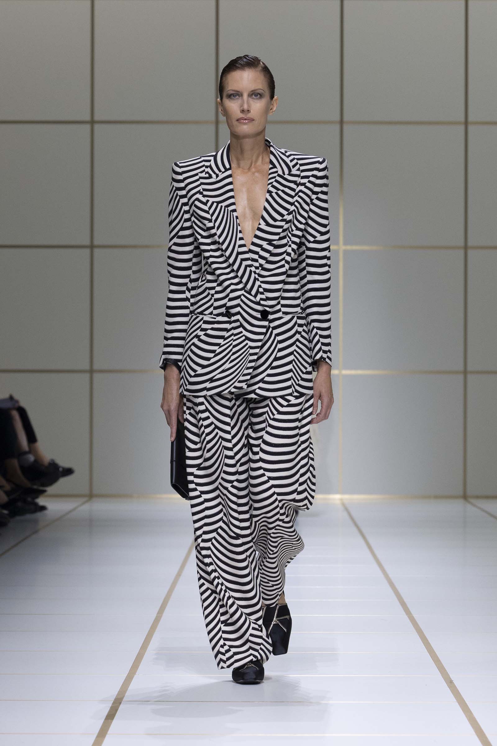 260929-giorgio-armani-2027ss-02-1 | madameFIGARO.jp(フィガロジャポン)