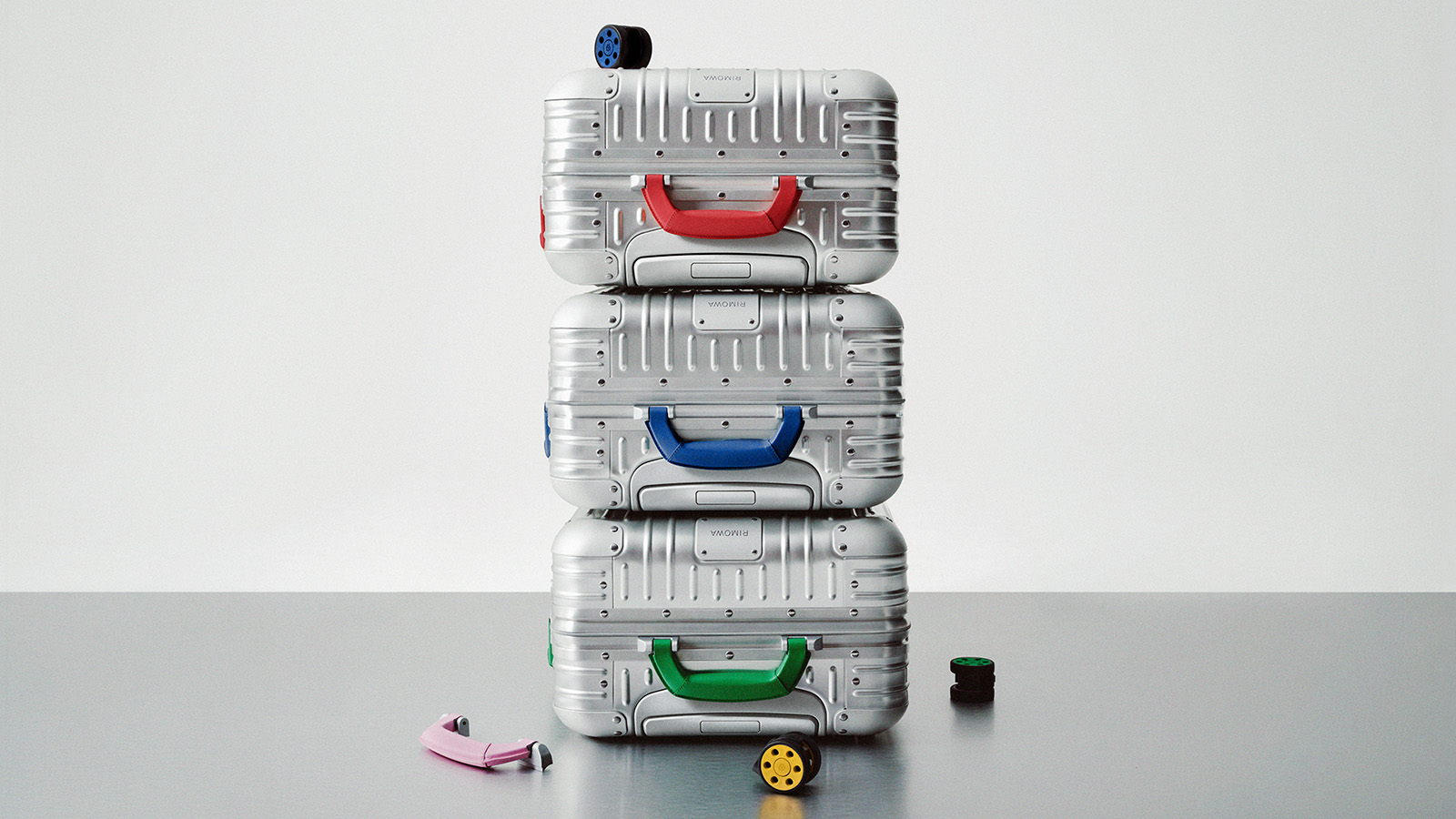 260929-rimowa-03 | madameFIGARO.jp(フィガロジャポン)