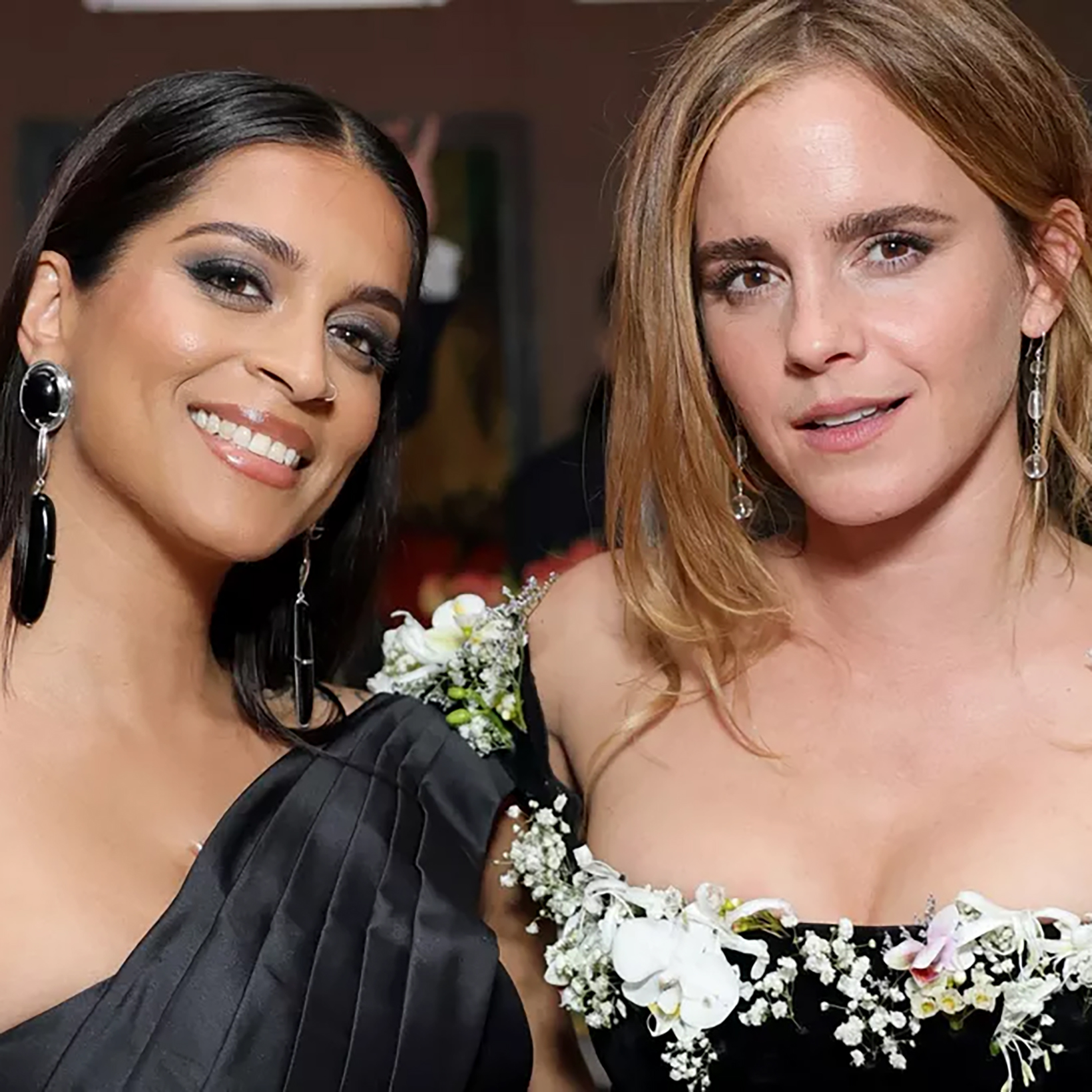エマ・ワトソン、ルーカス・ミュージアム開館式で主役級の存在感を放つ。