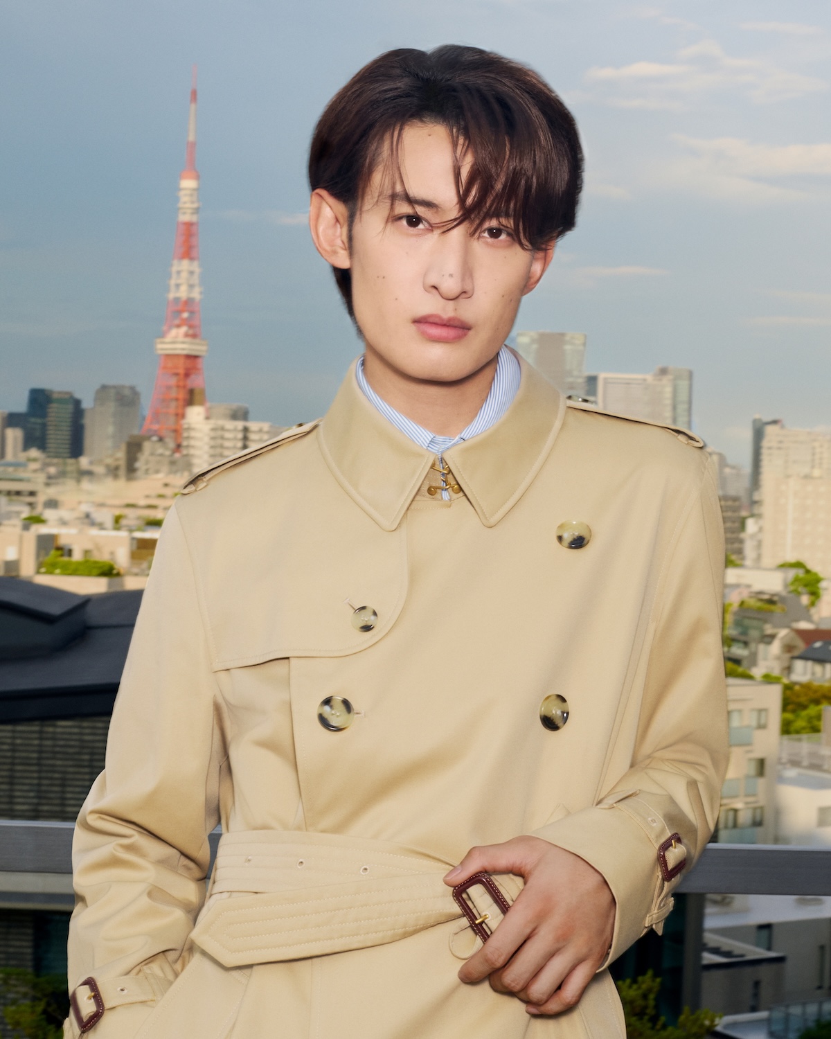 BURBERRY_2026_KOJI_MUKAI_BRAND_AMBASSADOR_sRGB_CROPPED_CLEAN_01_4x5 | madameFIGARO.jp(フィガロジャポン)