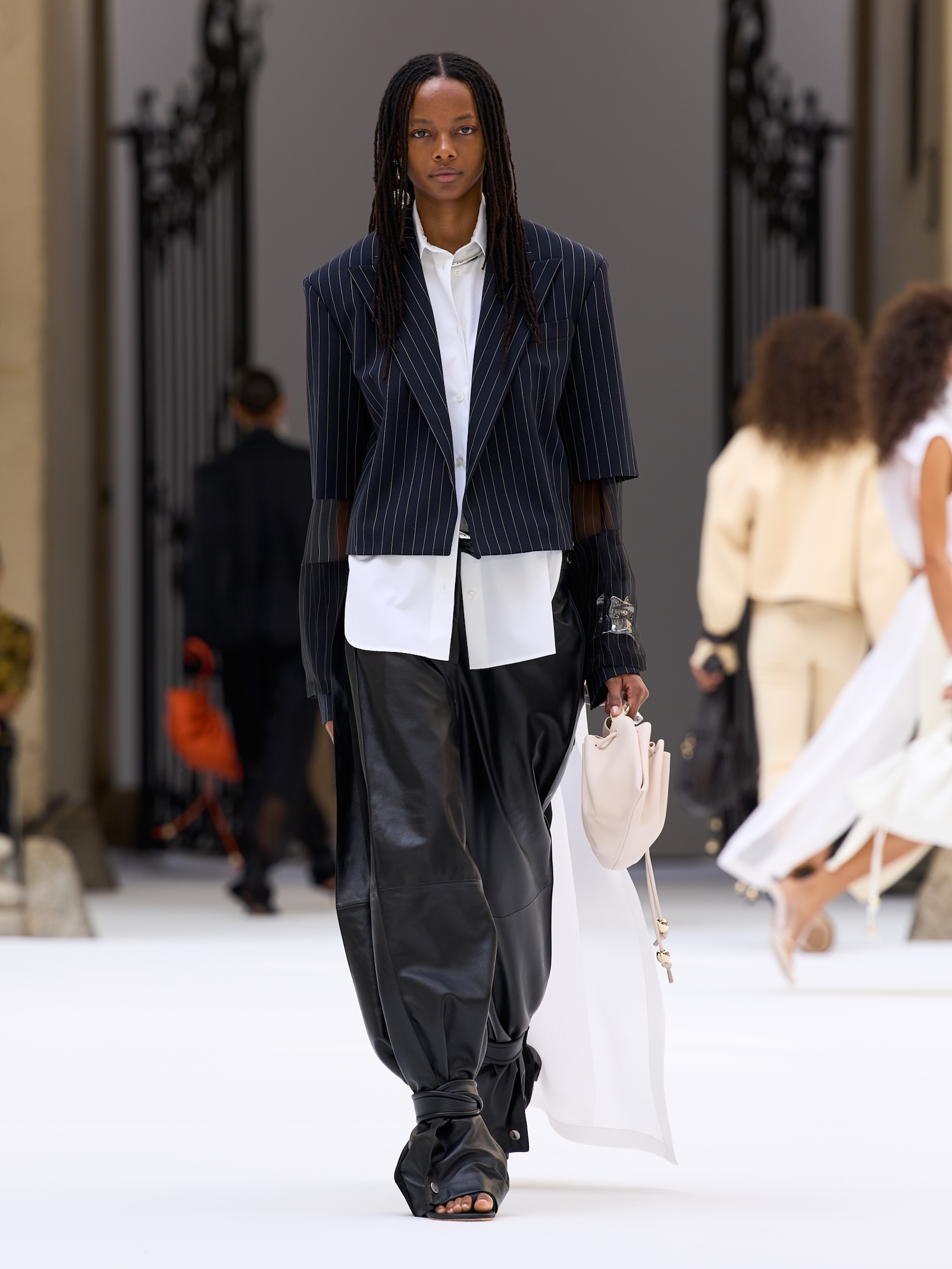 Photo Daniele Oberrauch Gorunwaycom | madameFIGARO.jp(フィガロジャポン)