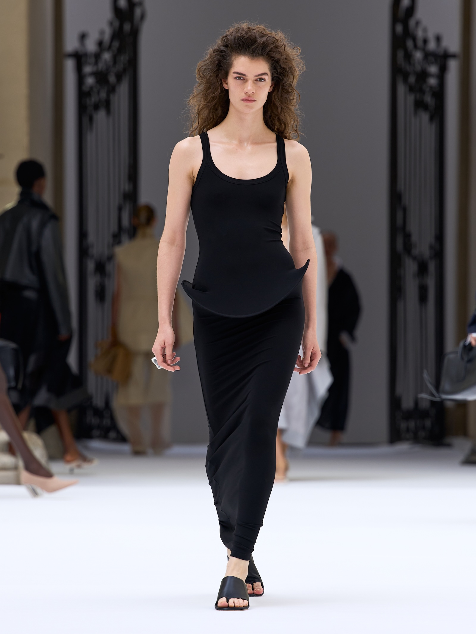 Photo Daniele Oberrauch Gorunwaycom | madameFIGARO.jp(フィガロジャポン)