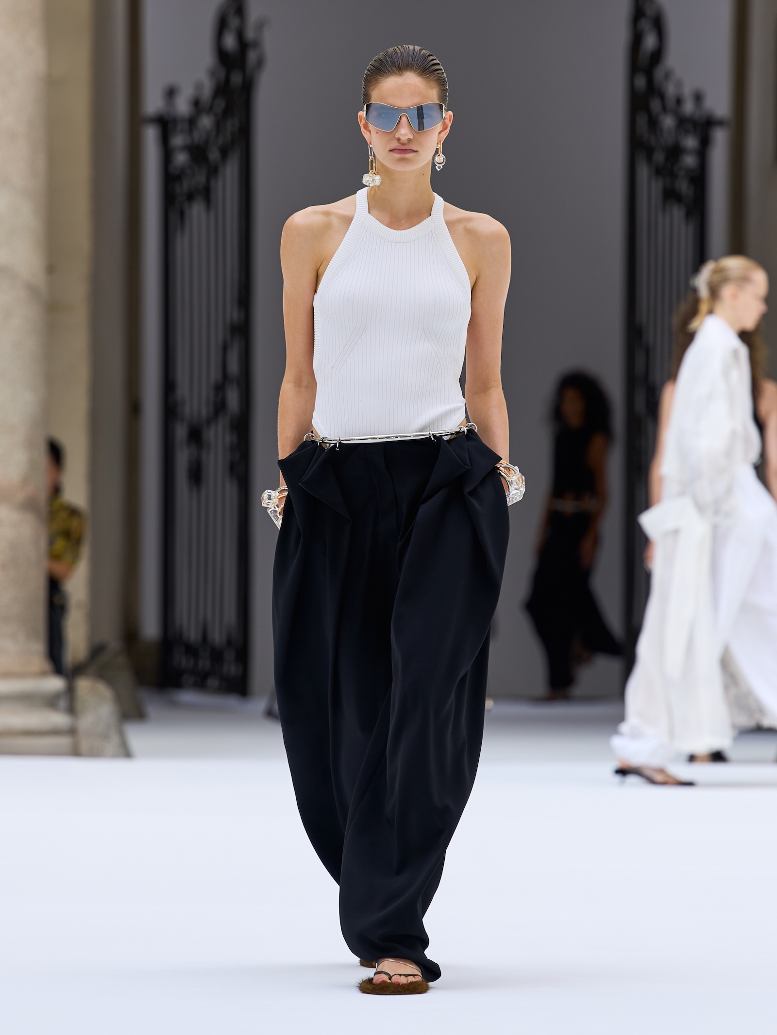 Photo Daniele Oberrauch Gorunwaycom | madameFIGARO.jp(フィガロジャポン)