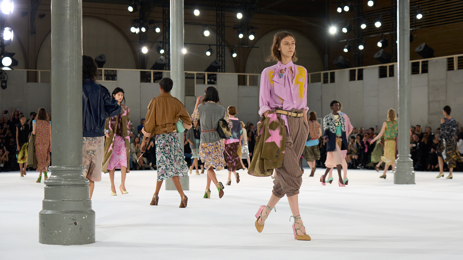 261002-dries-van-noten-27ss-01 | madameFIGARO.jp(フィガロジャポン)