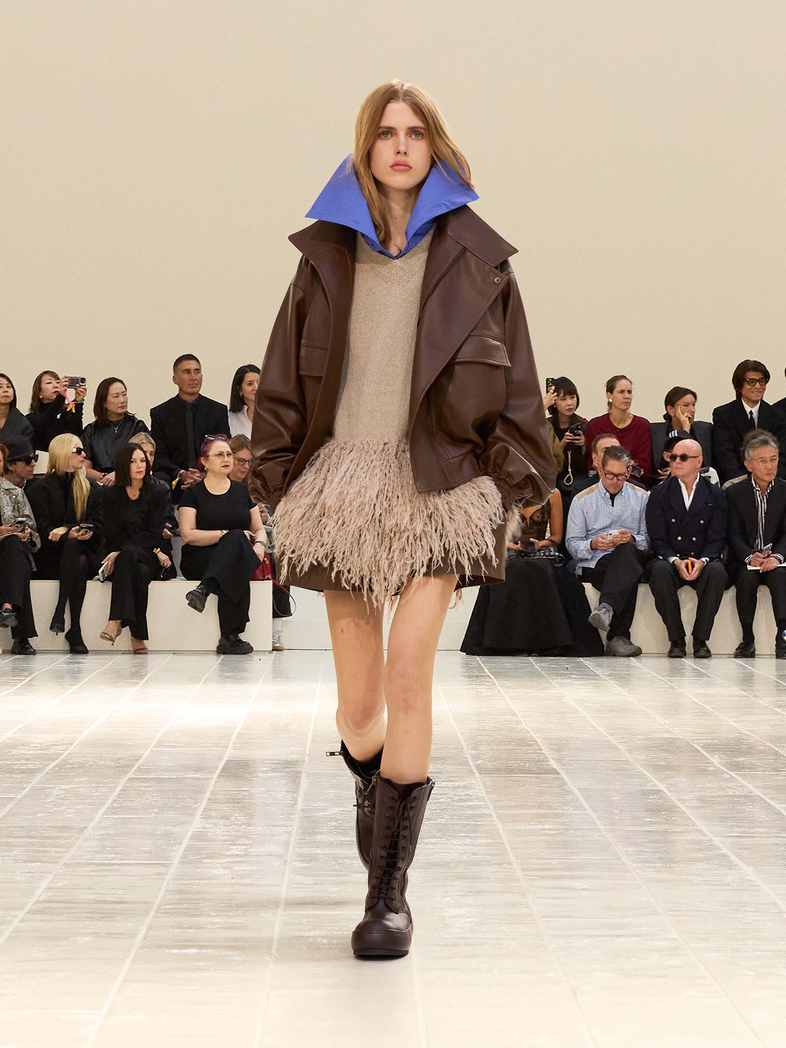 261007-balenciaga-03 | madameFIGARO.jp(フィガロジャポン)