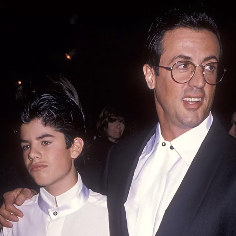 「決して乗り越えることはできない」シルベスター・スタローン、愛息子の早すぎる死について語る。