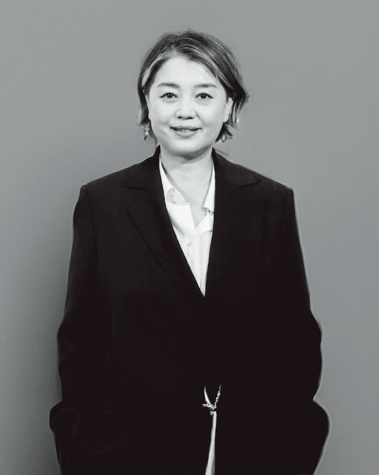 261014-portrait-yang-lina-02 | madameFIGARO.jp(フィガロジャポン)