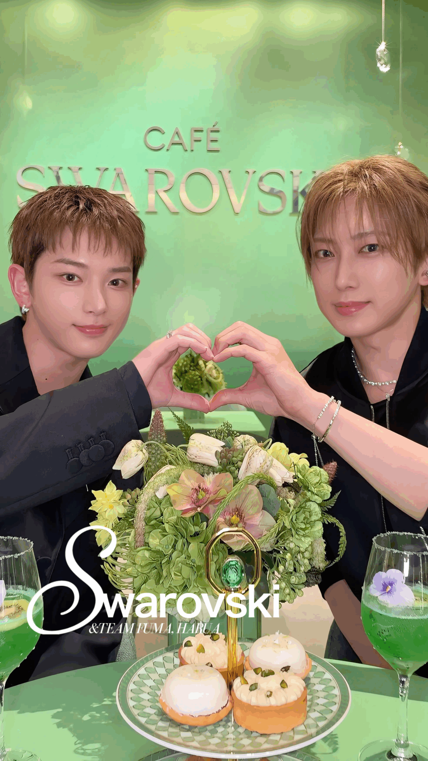 &TEAMのFUMAとHARUAが、カフェメニューをセレクト！