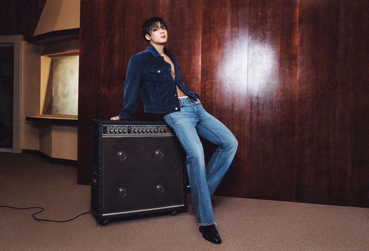FA26_APAC_MINGYU_CKJ_CORD_TRUCKER_2 | madameFIGARO.jp(フィガロジャポン)