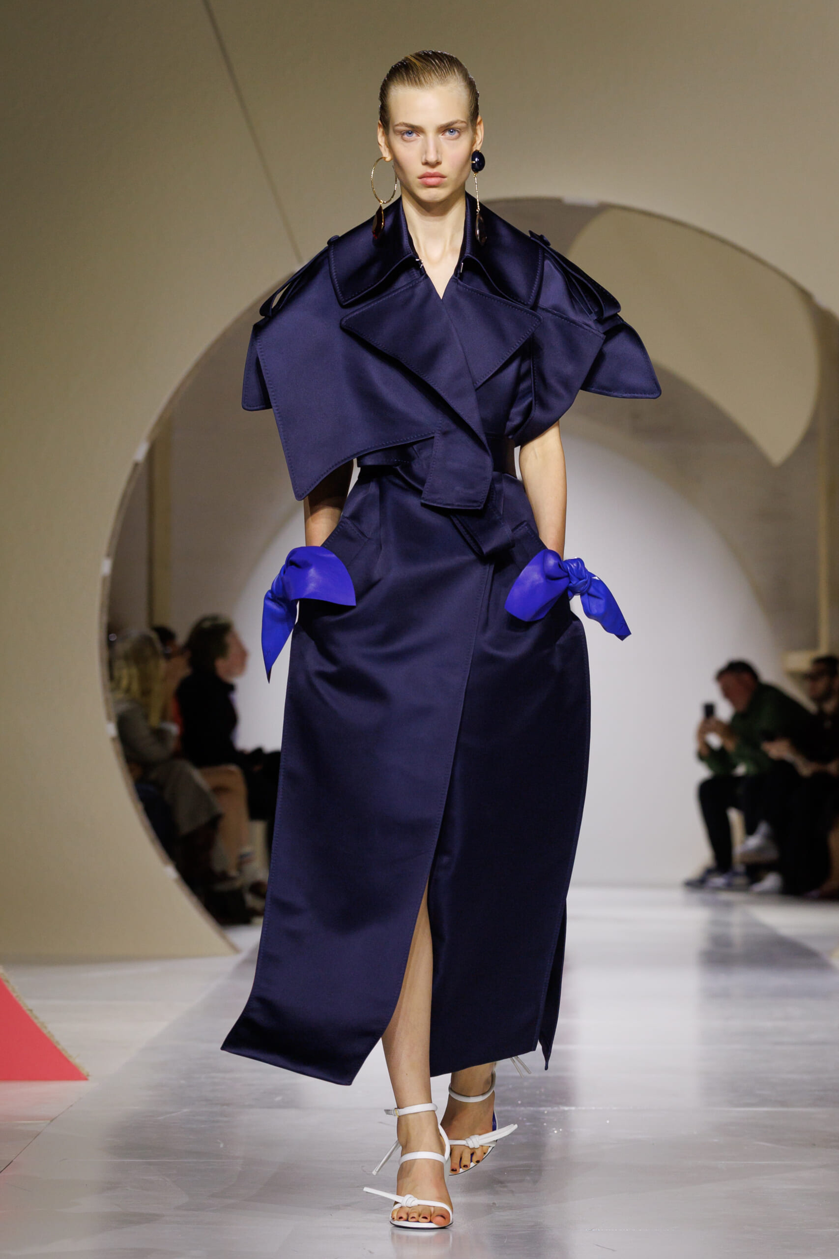 GIVENCHY_SS27_WOMEN_SHOW_LOOK_46 | madameFIGARO.jp(フィガロジャポン)