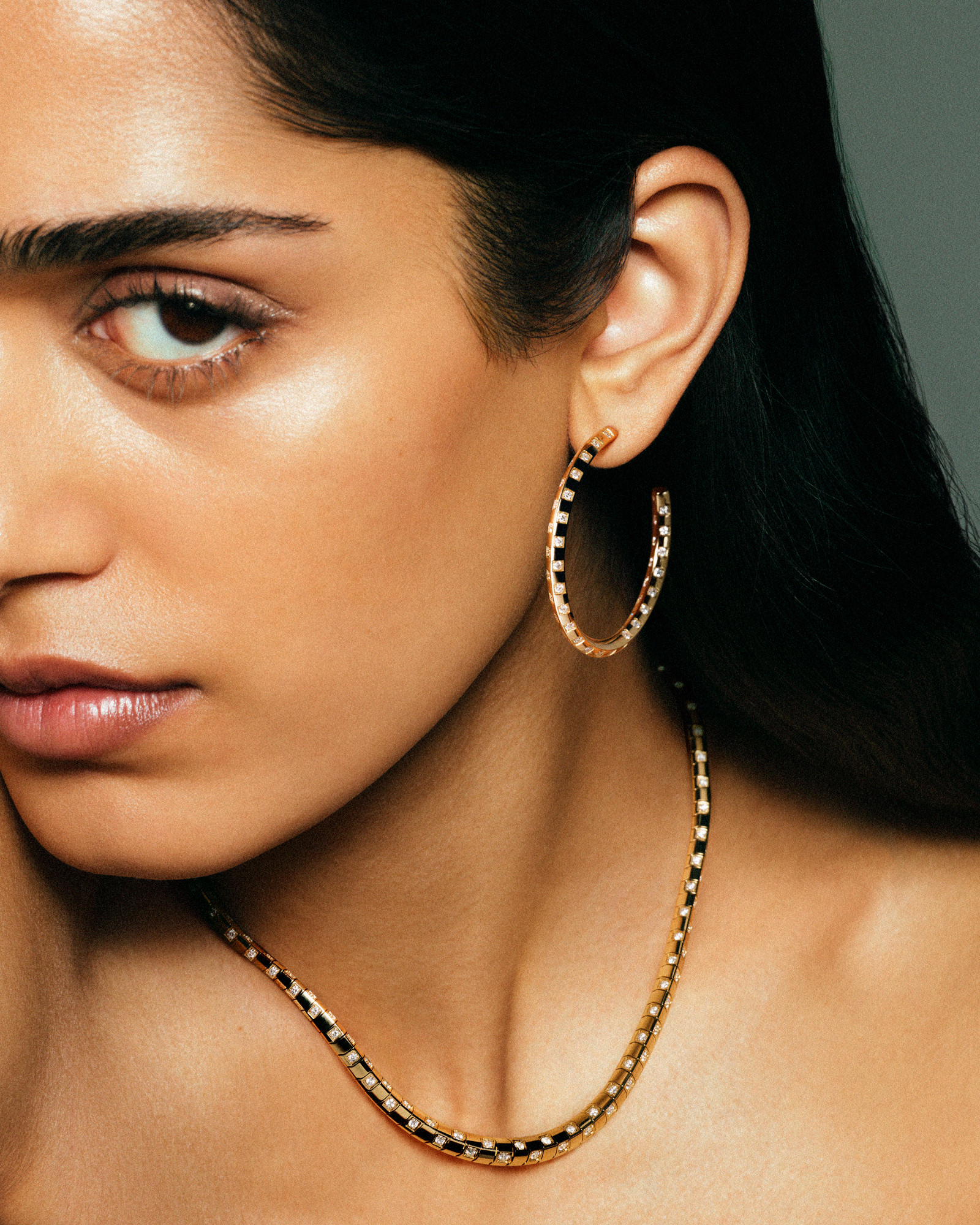 LE DAMIER DE LOUIS VUITTON 2026 - LOUIS VUITTON FINE JEWELRY WORN©Charlotte Stouvenot 6 | madameFIGARO.jp(フィガロジャポン)