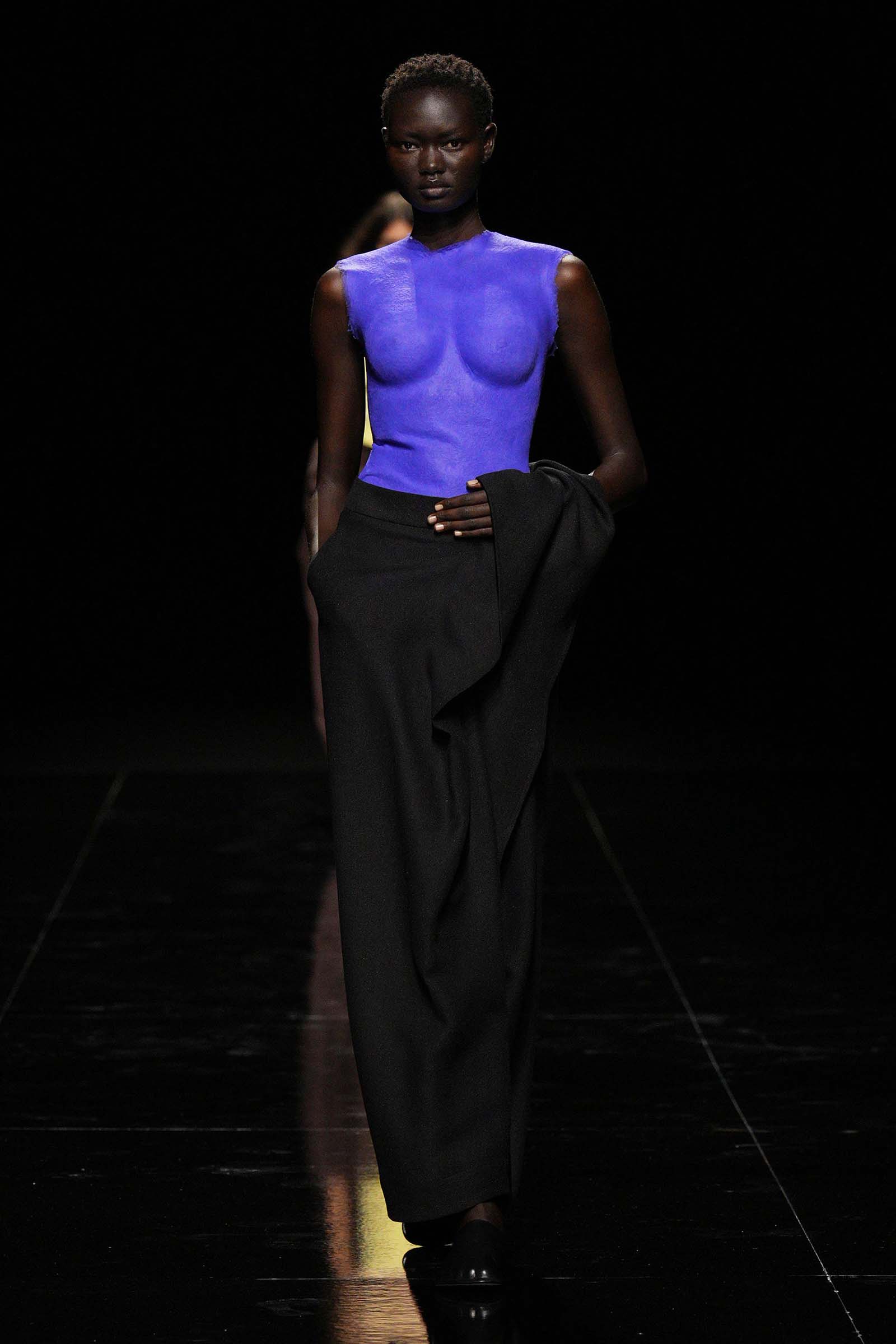 「Issey Miyake」2027年 春夏コレクション