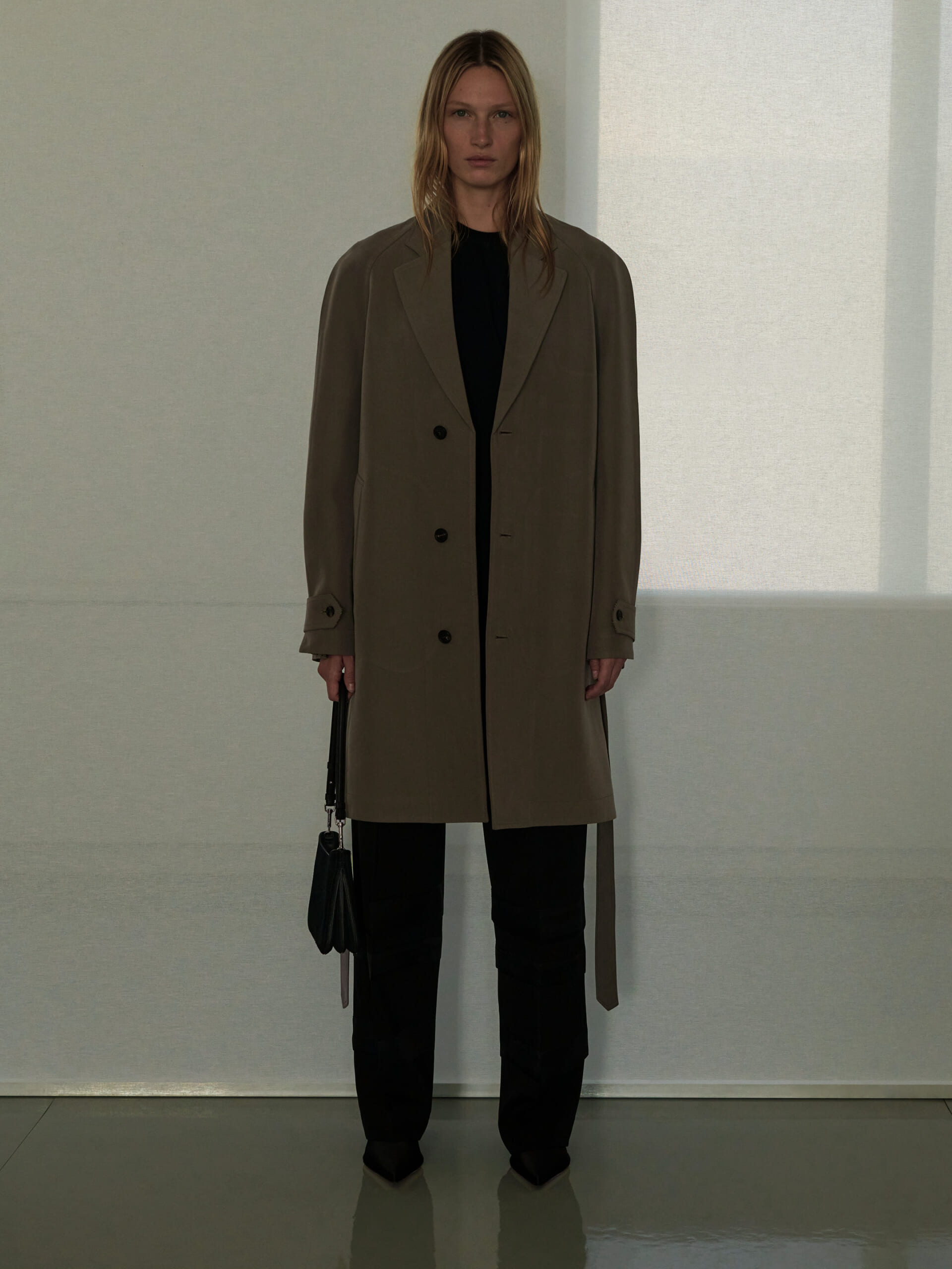 Phoebe Philo Collection F_3x4_25 | madameFIGARO.jp(フィガロジャポン)