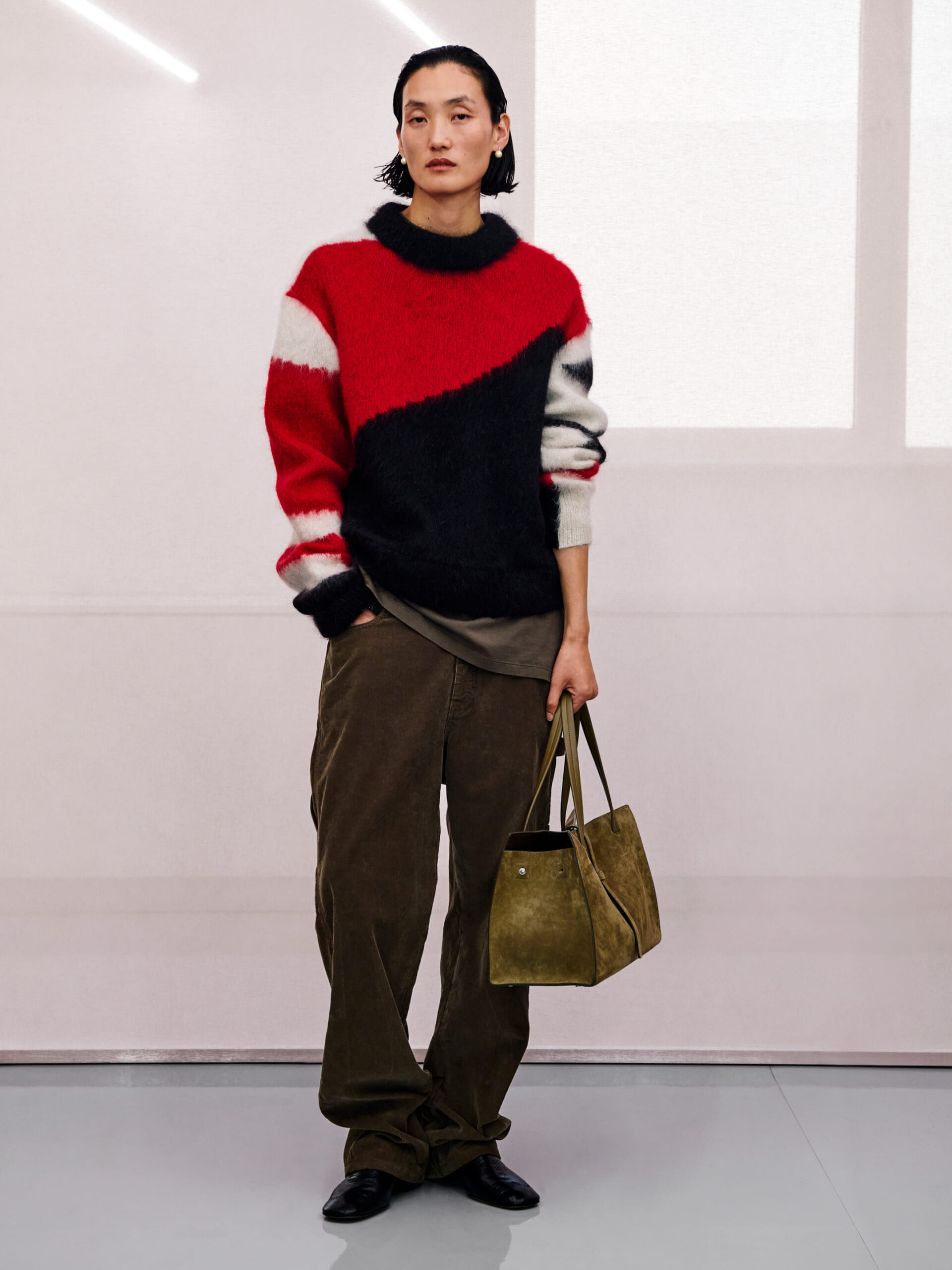 Phoebe Philo Collection F_3x4_28 | madameFIGARO.jp(フィガロジャポン)