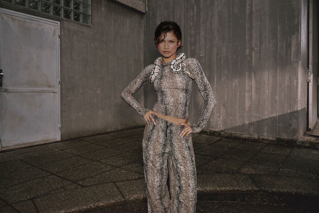 fw26-zendaya_brand_build-pad-product_still-srgb-09 | madameFIGARO.jp(フィガロジャポン)