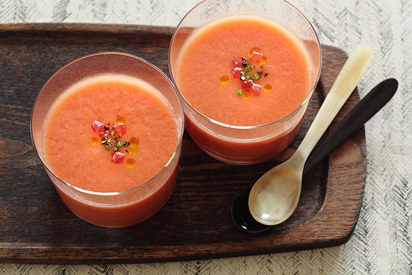 もうすぐ夏！ すいか、トマト、はちみつ梅のガスパチョ風。